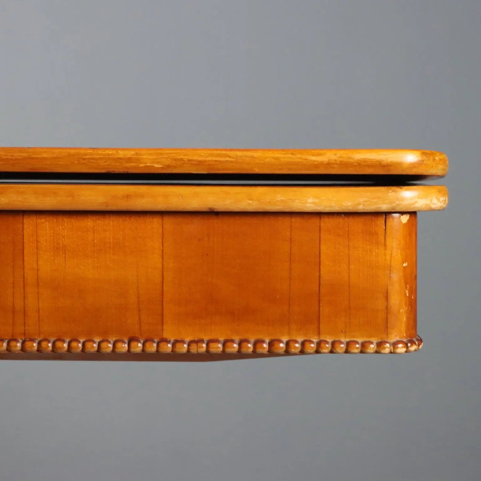 Citronnier Game Table - England 19th Century