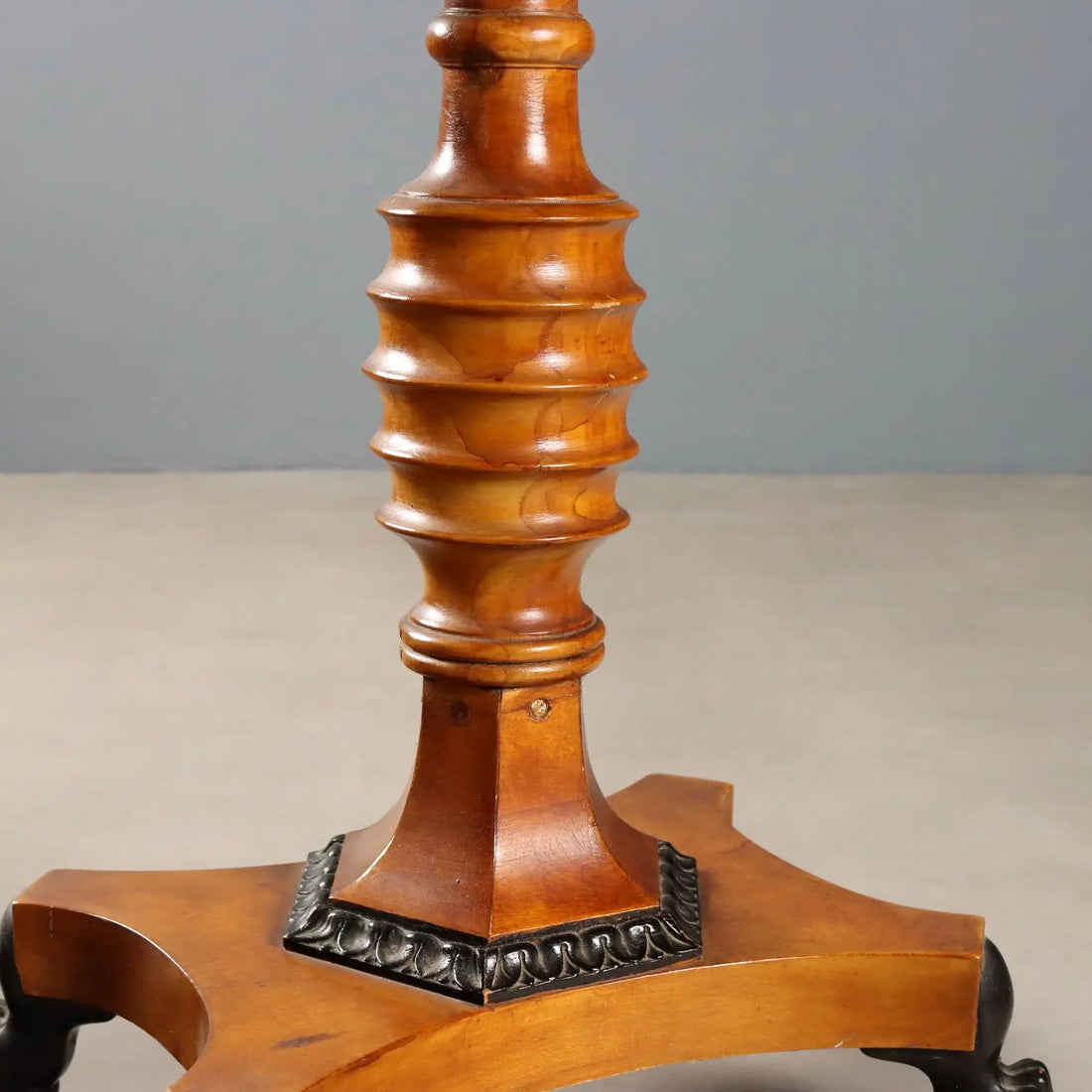 Citronnier Game Table - England 19th Century