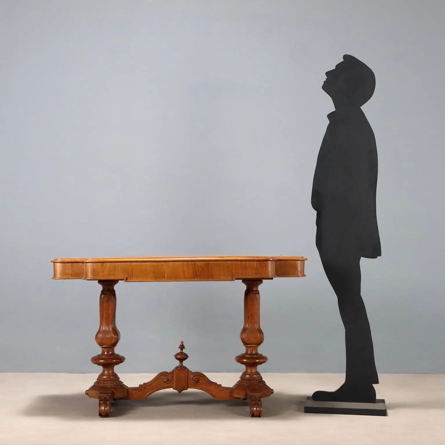 Small Antique Table Umbertino Walnut Italy XIX Century - Italy, Late XIX Century | Antiques | Side & Coffee Tables