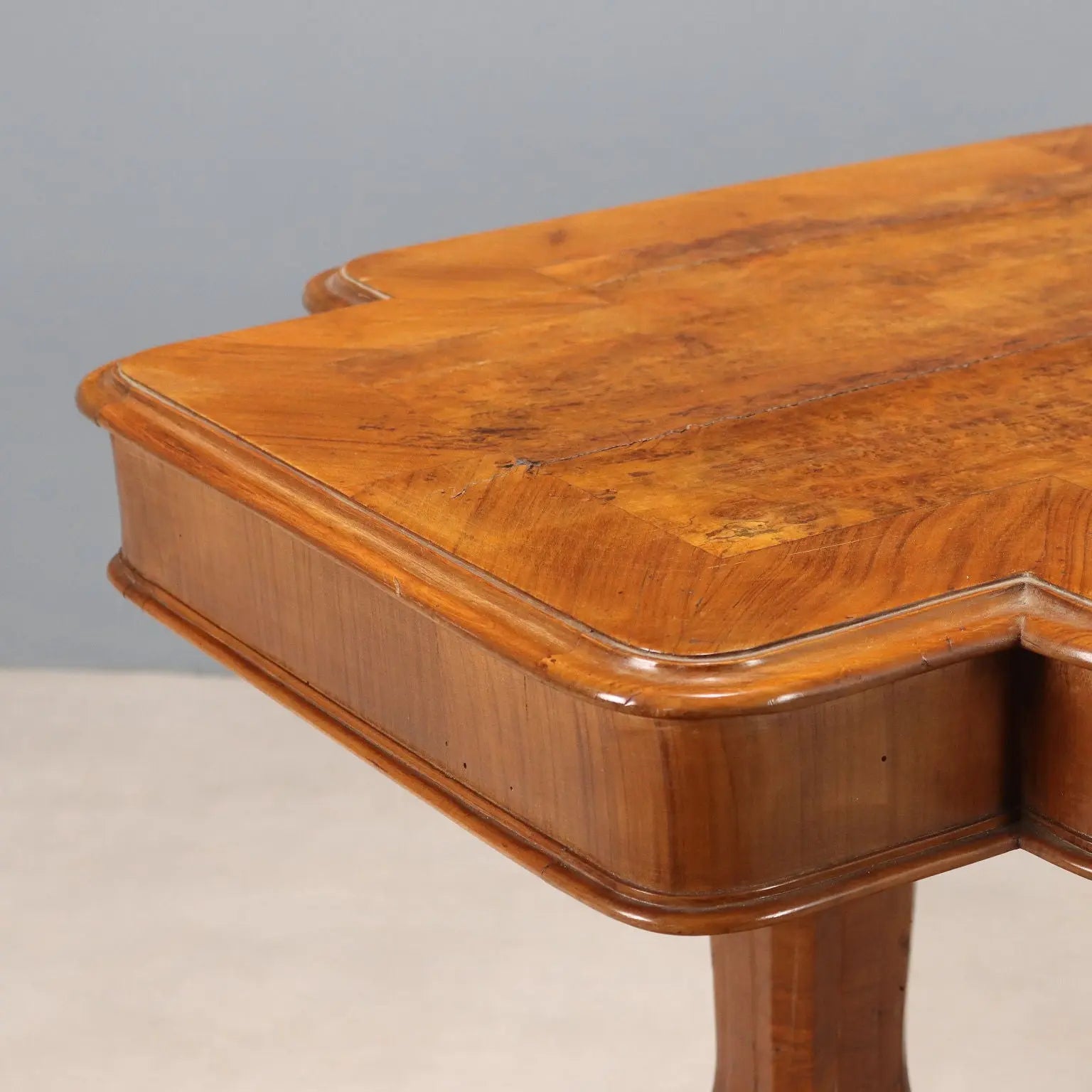Small Antique Table Umbertino Walnut Italy XIX Century - Italy, Late XIX Century | Antiques | Side & Coffee Tables
