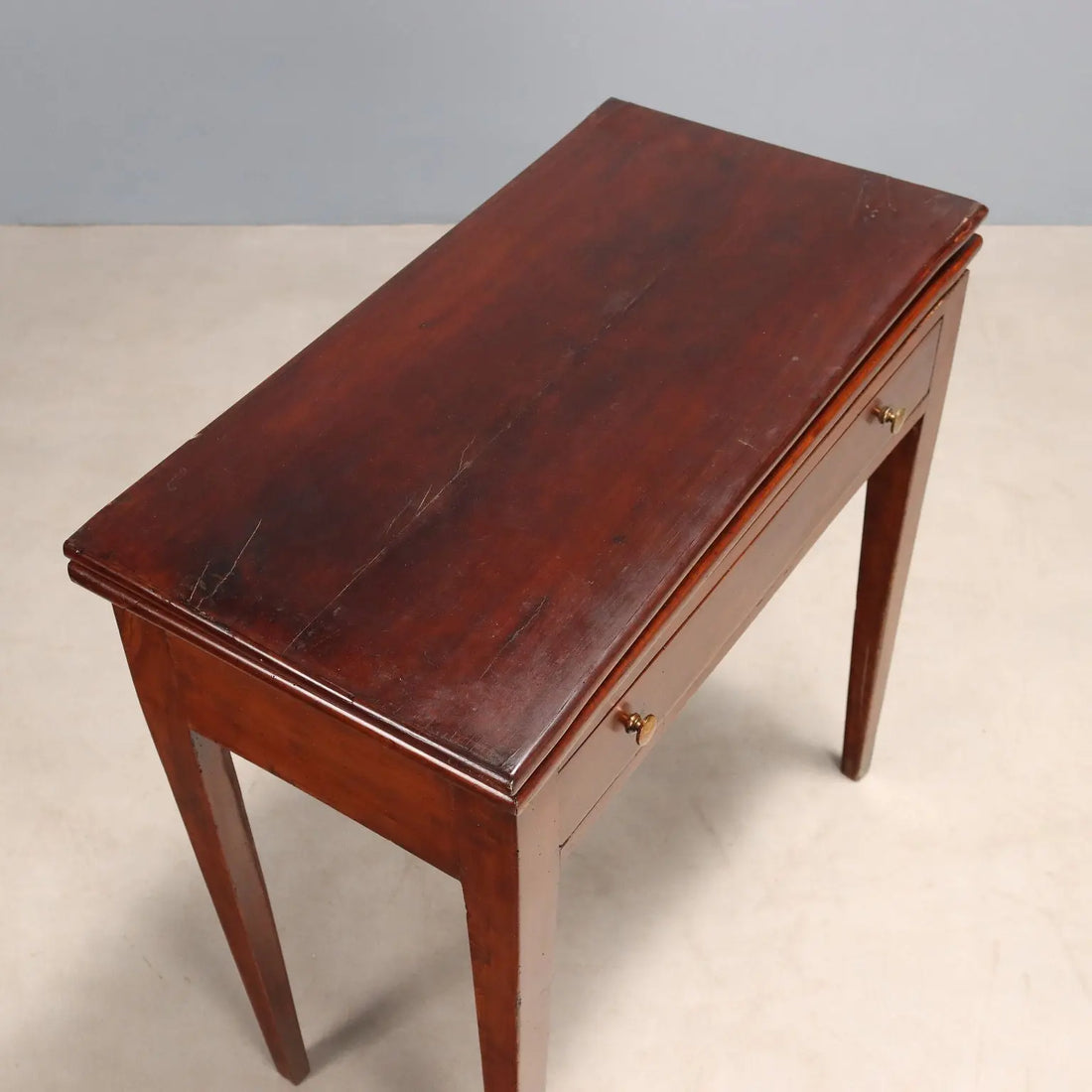 Directorate Game Table in Walnut, Early 19th Century