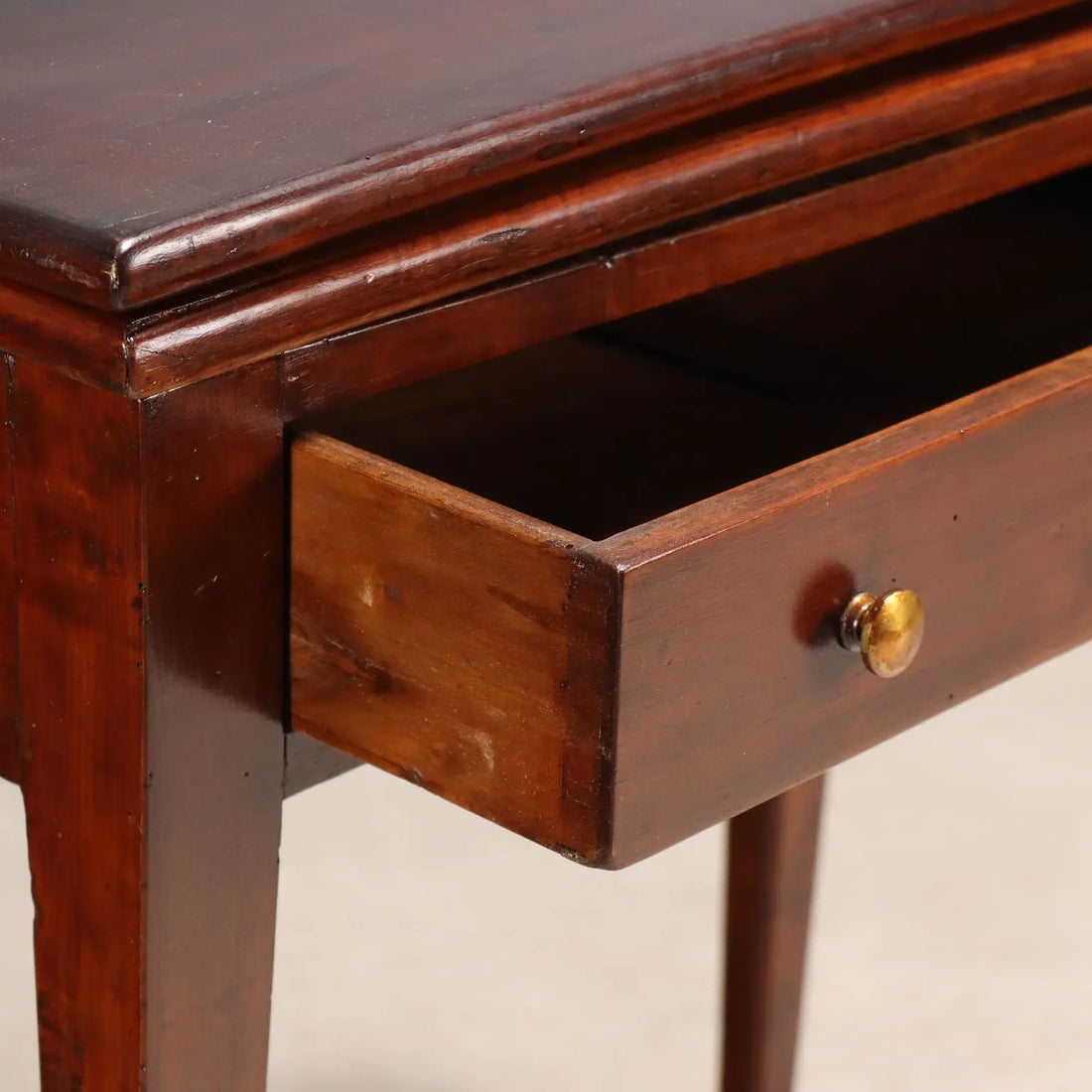 Directorate Game Table in Walnut, Early 19th Century