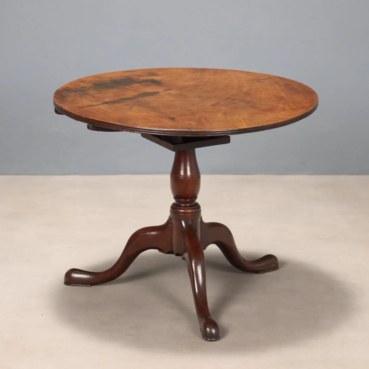 English Walnut Side Table - 19th Century