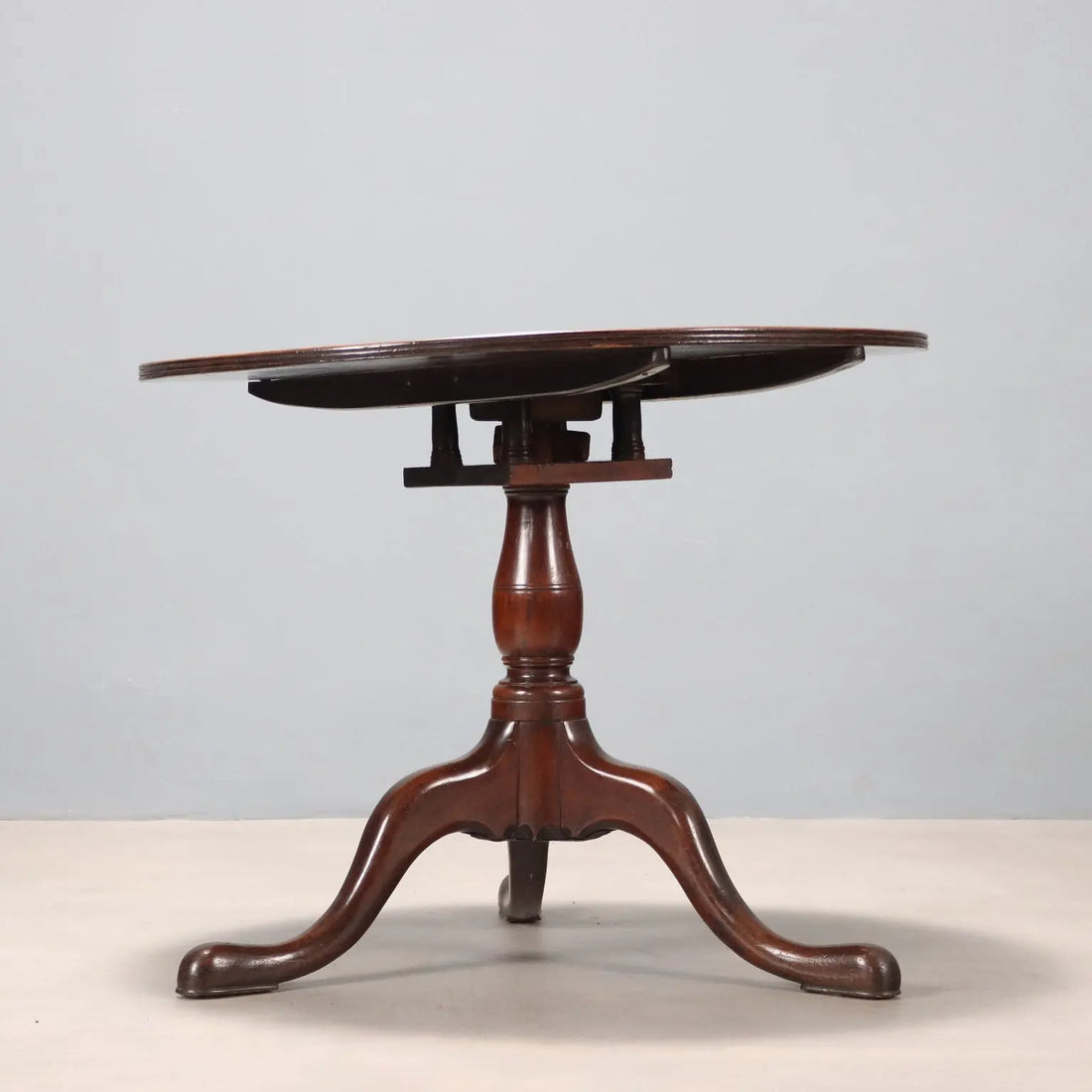 English Walnut Side Table - 19th Century
