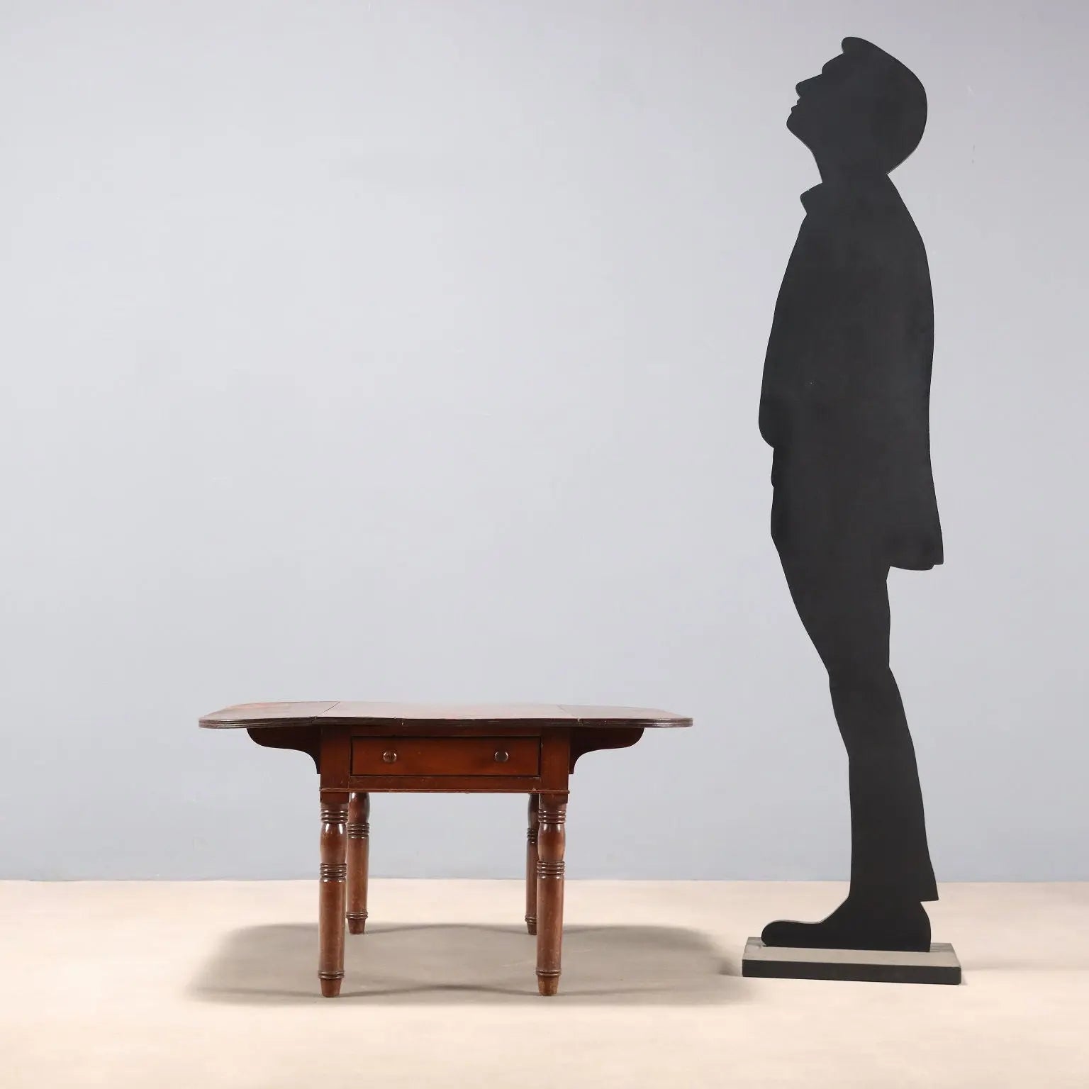 Drop-Leaf Mahogany Table - England 19th Century