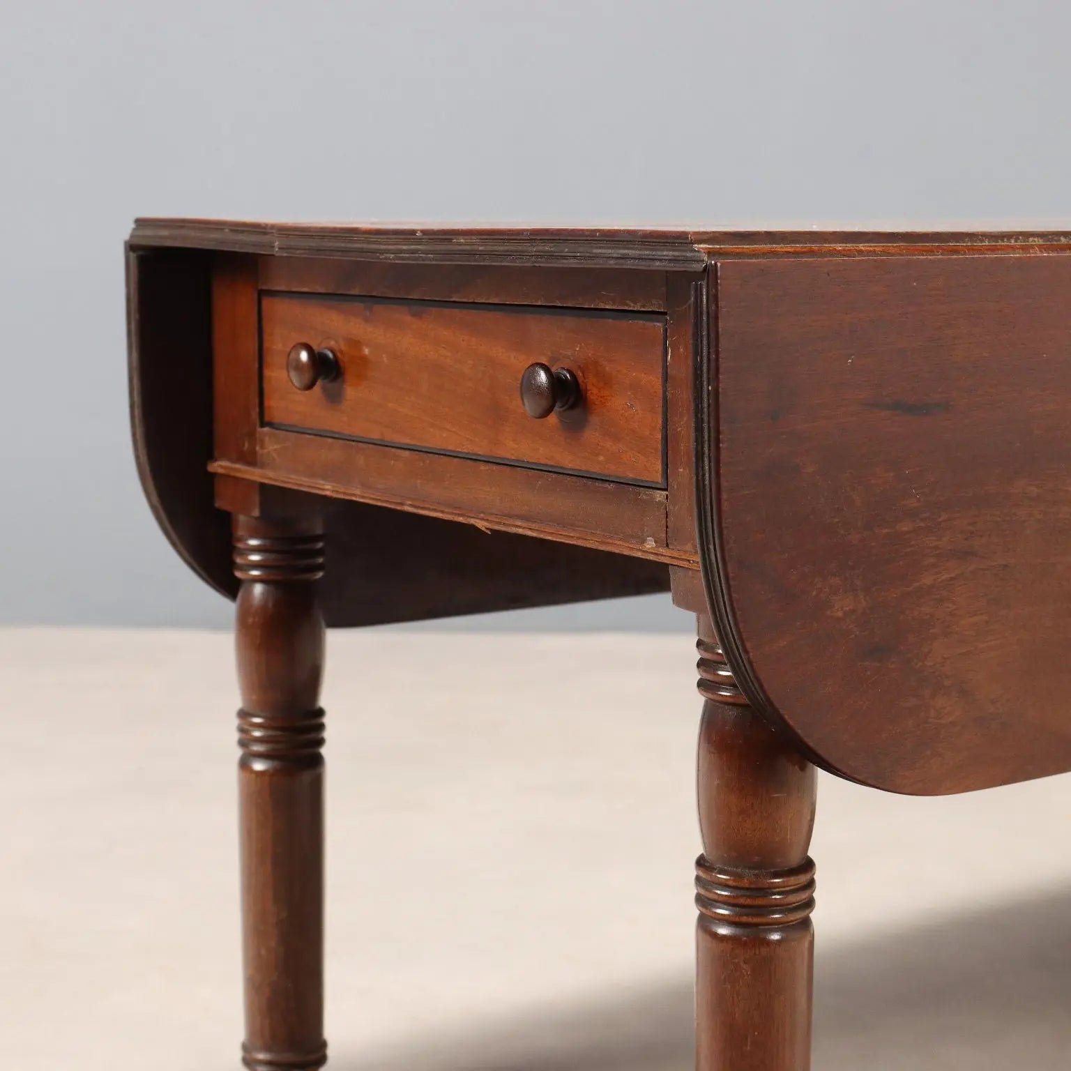 Drop-Leaf Mahogany Table - England 19th Century