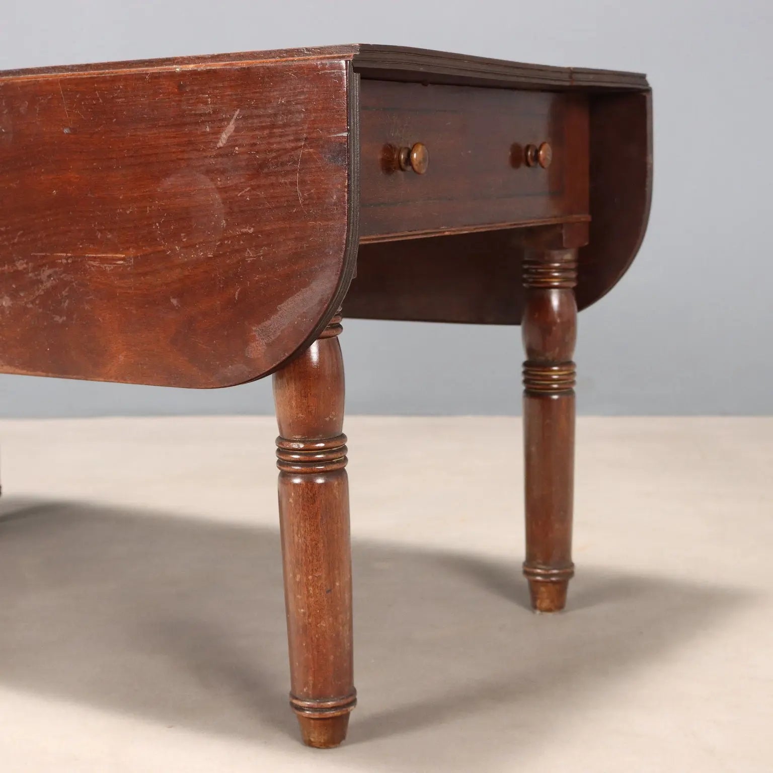 Drop-Leaf Mahogany Table - England 19th Century