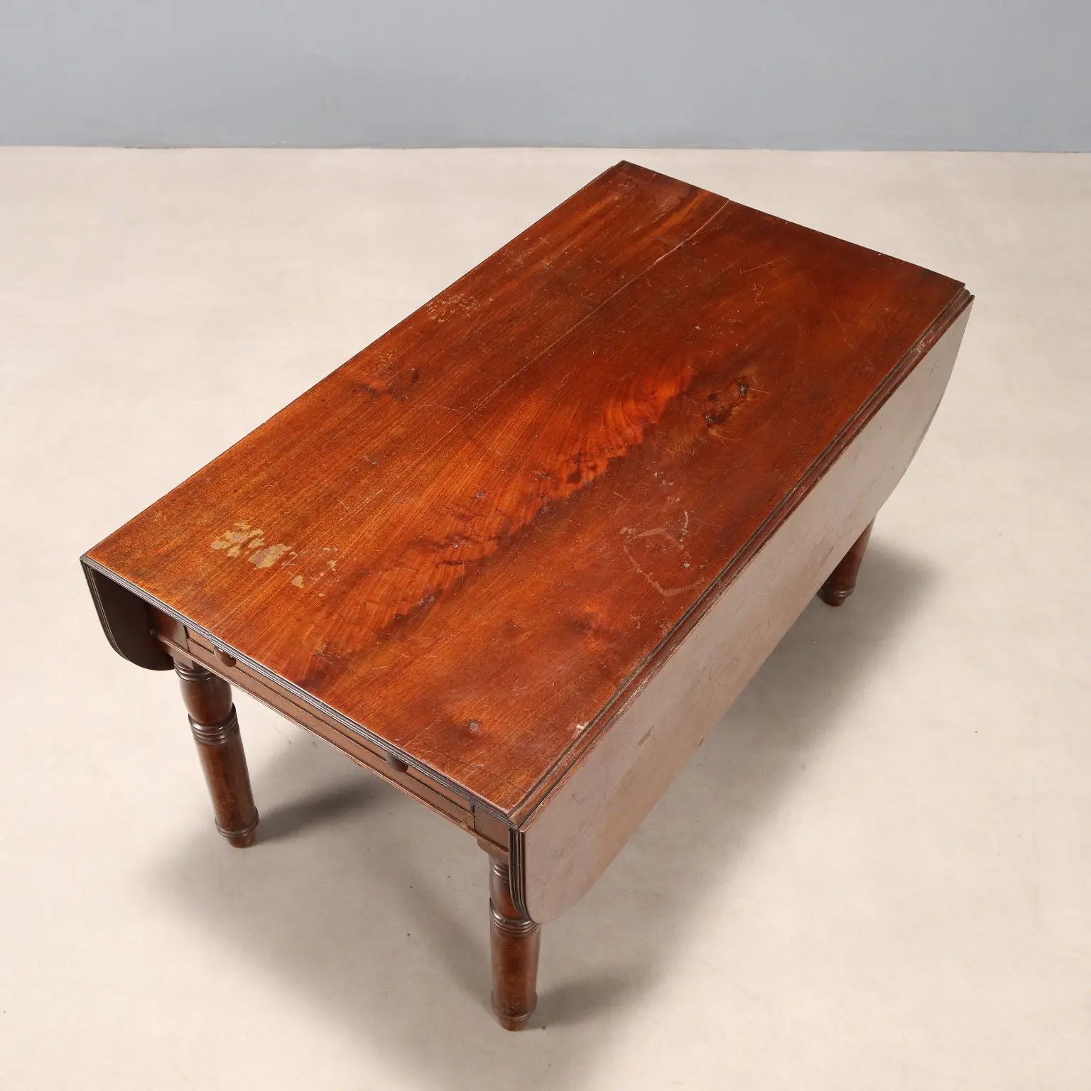 Drop-Leaf Mahogany Table - England 19th Century