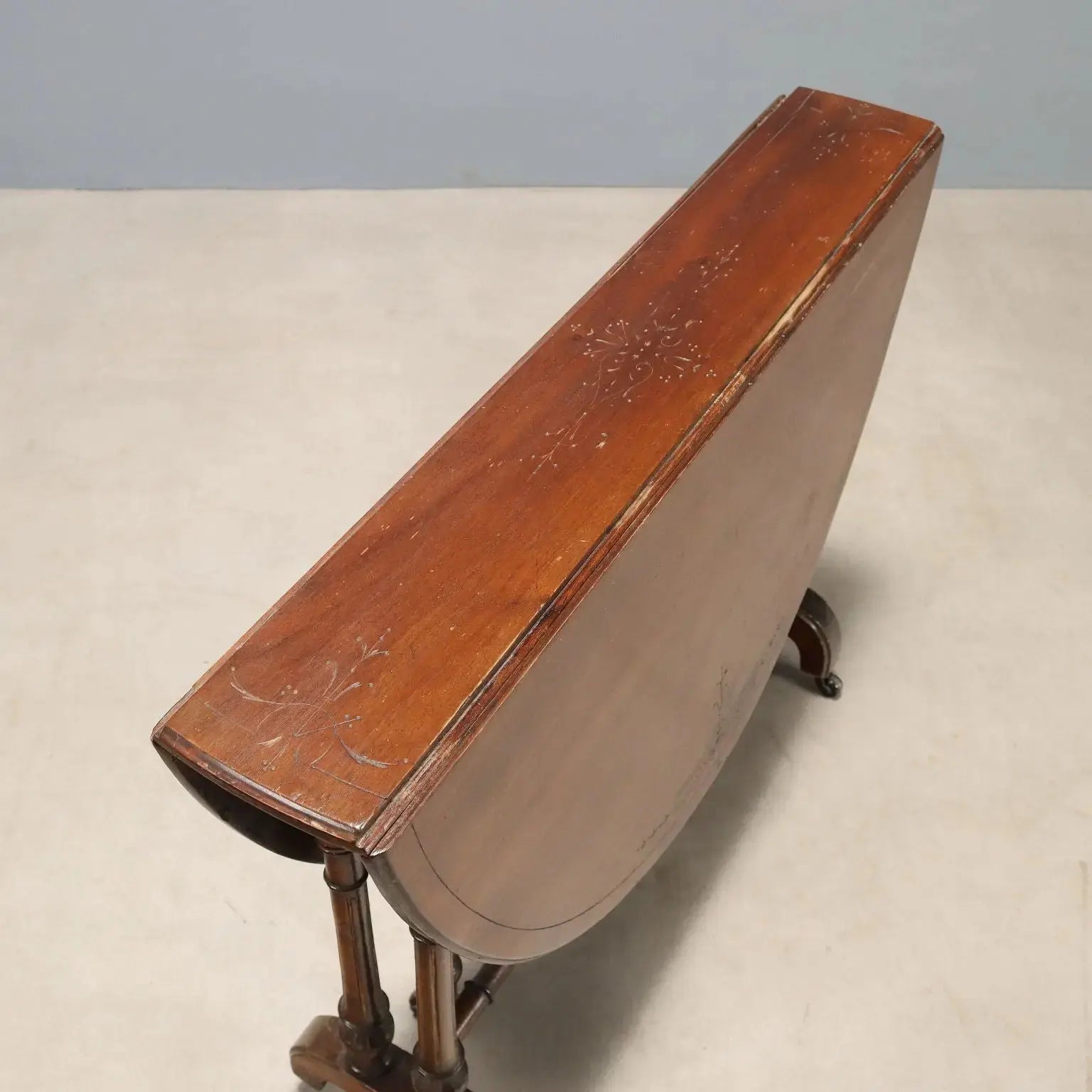 Antique Side Table Mahogany Engravings United Kingdom XIX Century - England, XIX Century | Antiques | Side & Coffee Tables