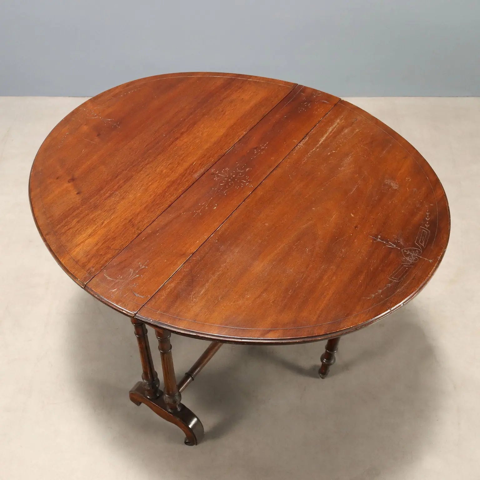 Antique Side Table Mahogany Engravings United Kingdom XIX Century - England, XIX Century | Antiques | Side & Coffee Tables
