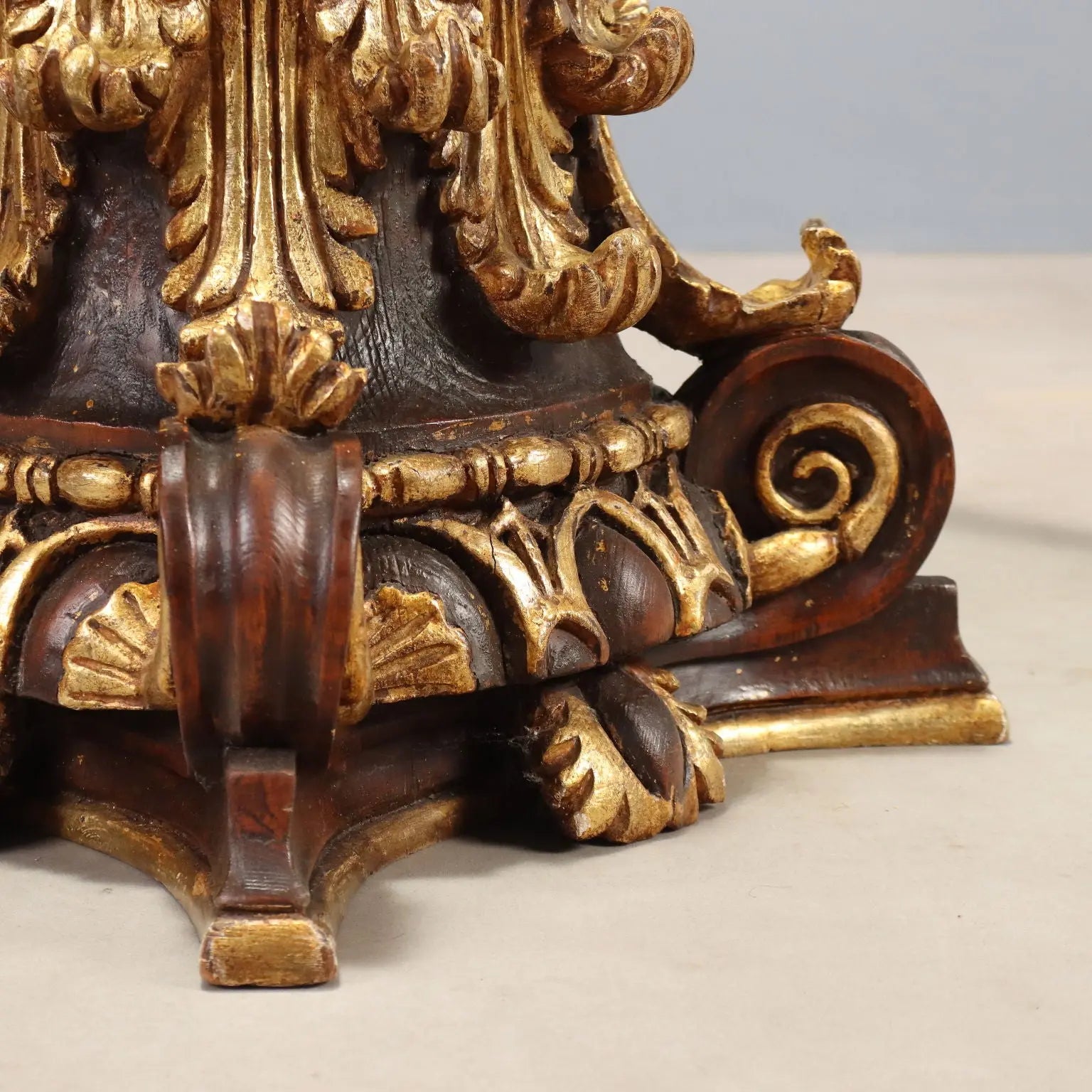 Center Table in Glass and Gilt Wood - Italy 20th Century