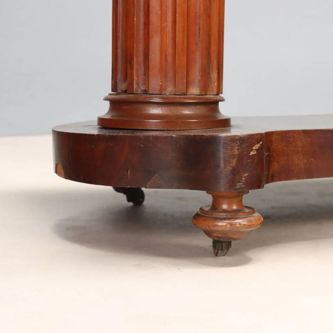 Antique Early Victorian Table Mahogany England XIX Century