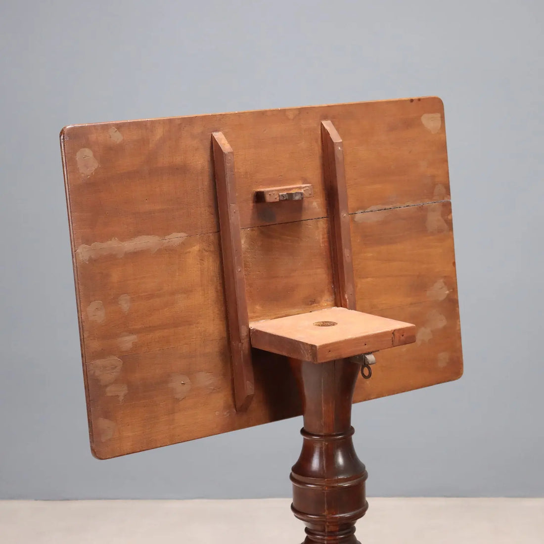 Antique Mahogany Tilt-Top Table - 19th Century