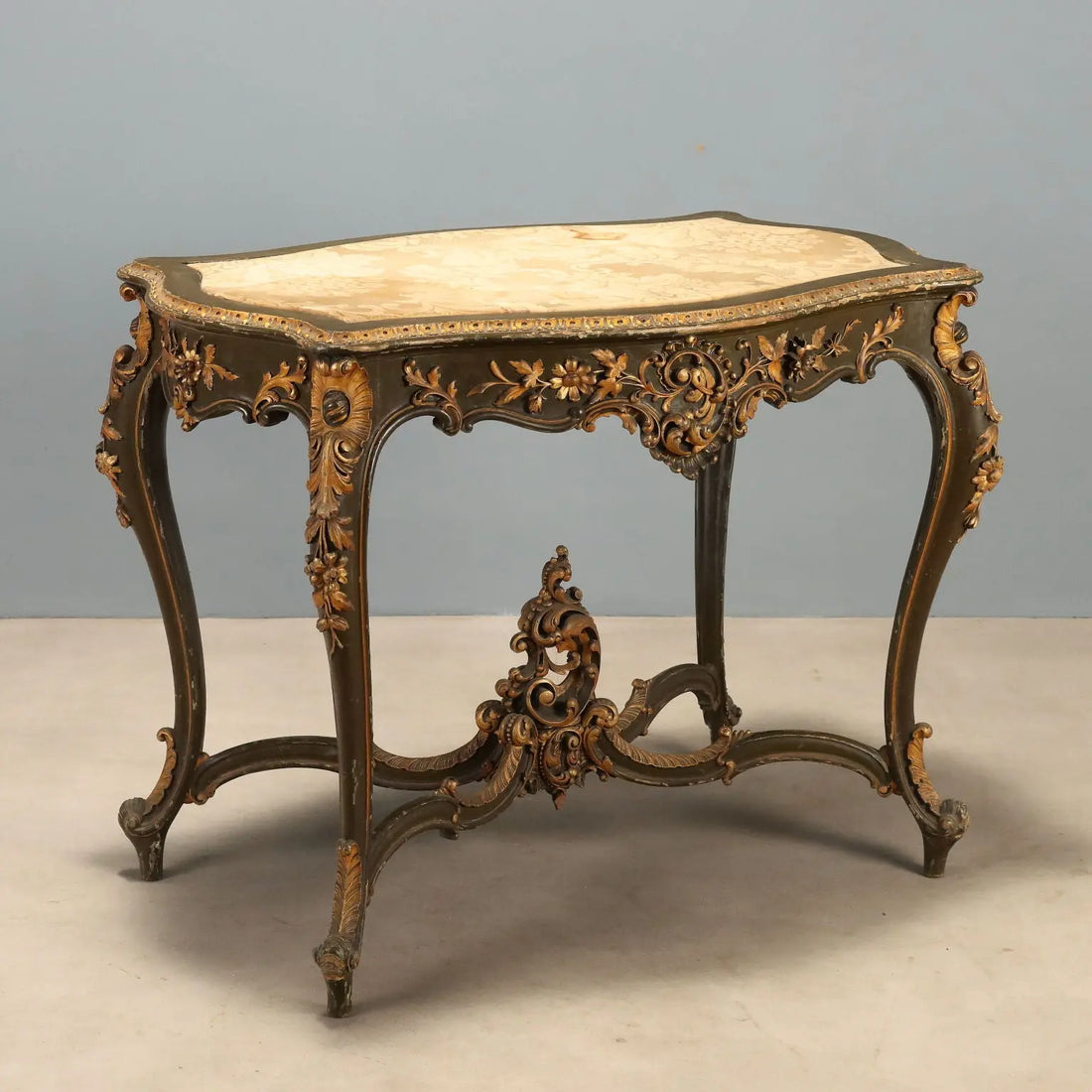 Lacquered and Gilded Barocchetto Table, Italy 19th Century