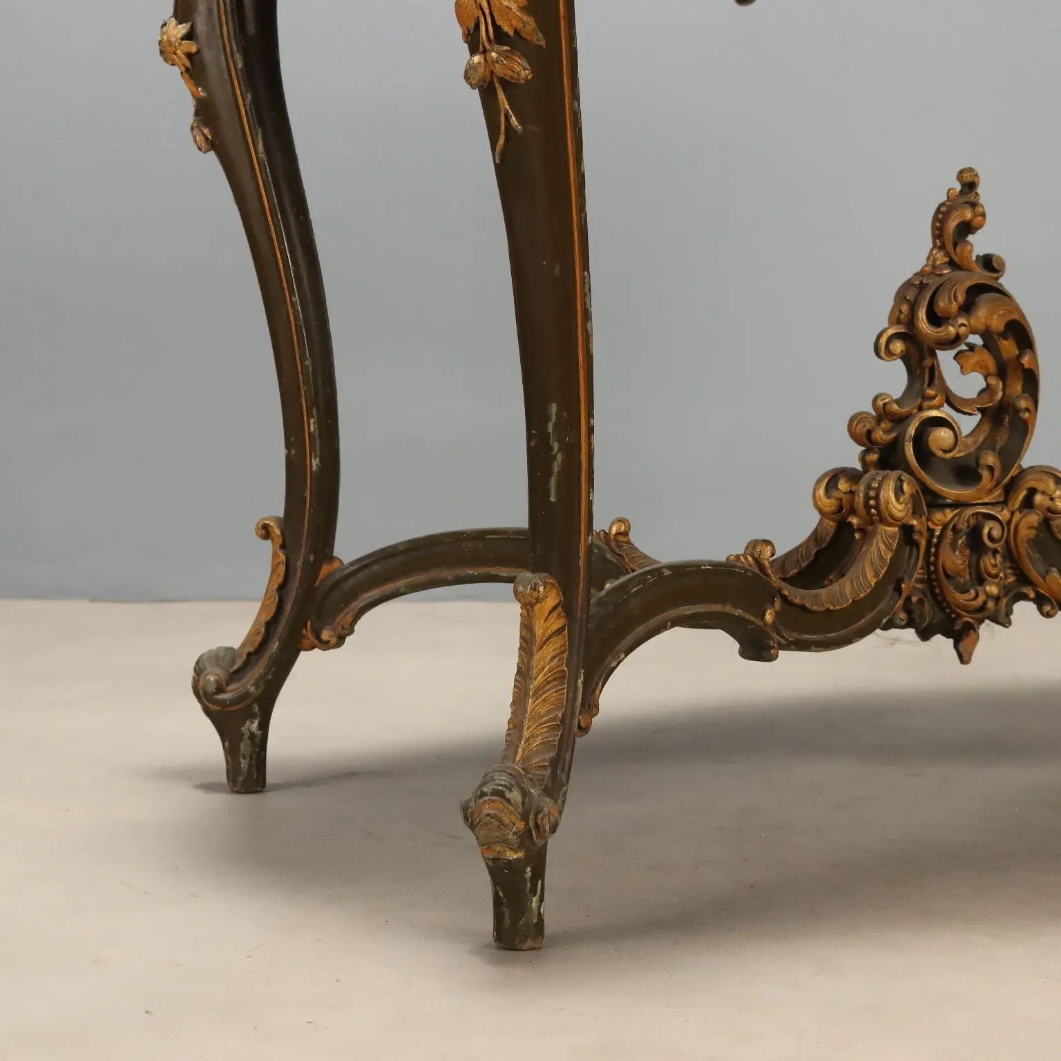 Lacquered and Gilded Barocchetto Table, Italy 19th Century