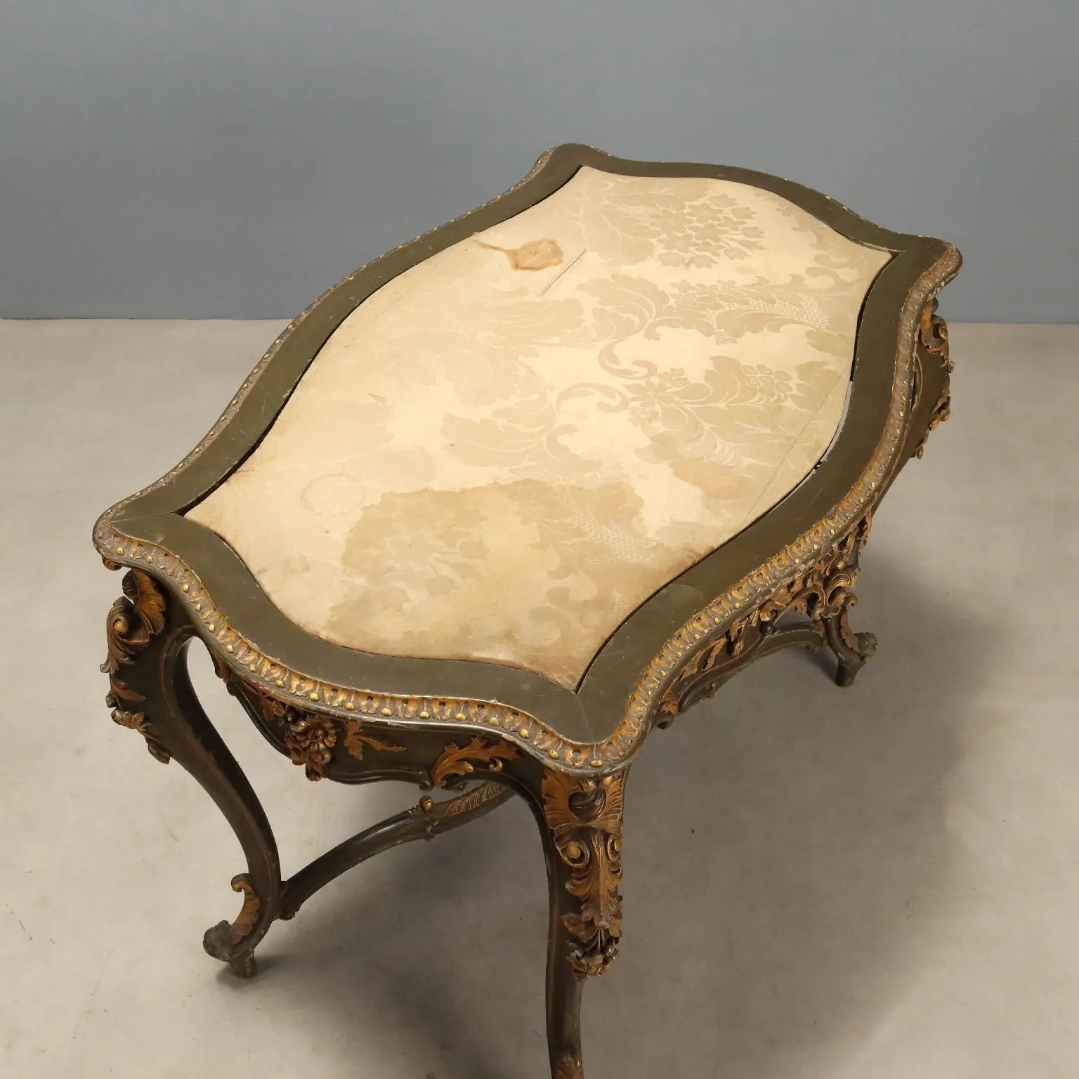 Lacquered and Gilded Barocchetto Table, Italy 19th Century