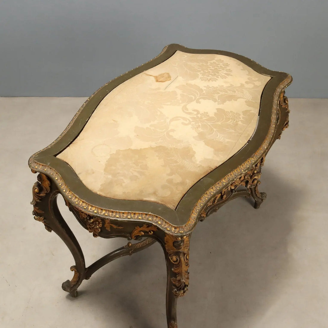 Lacquered and Gilded Barocchetto Table, Italy 19th Century