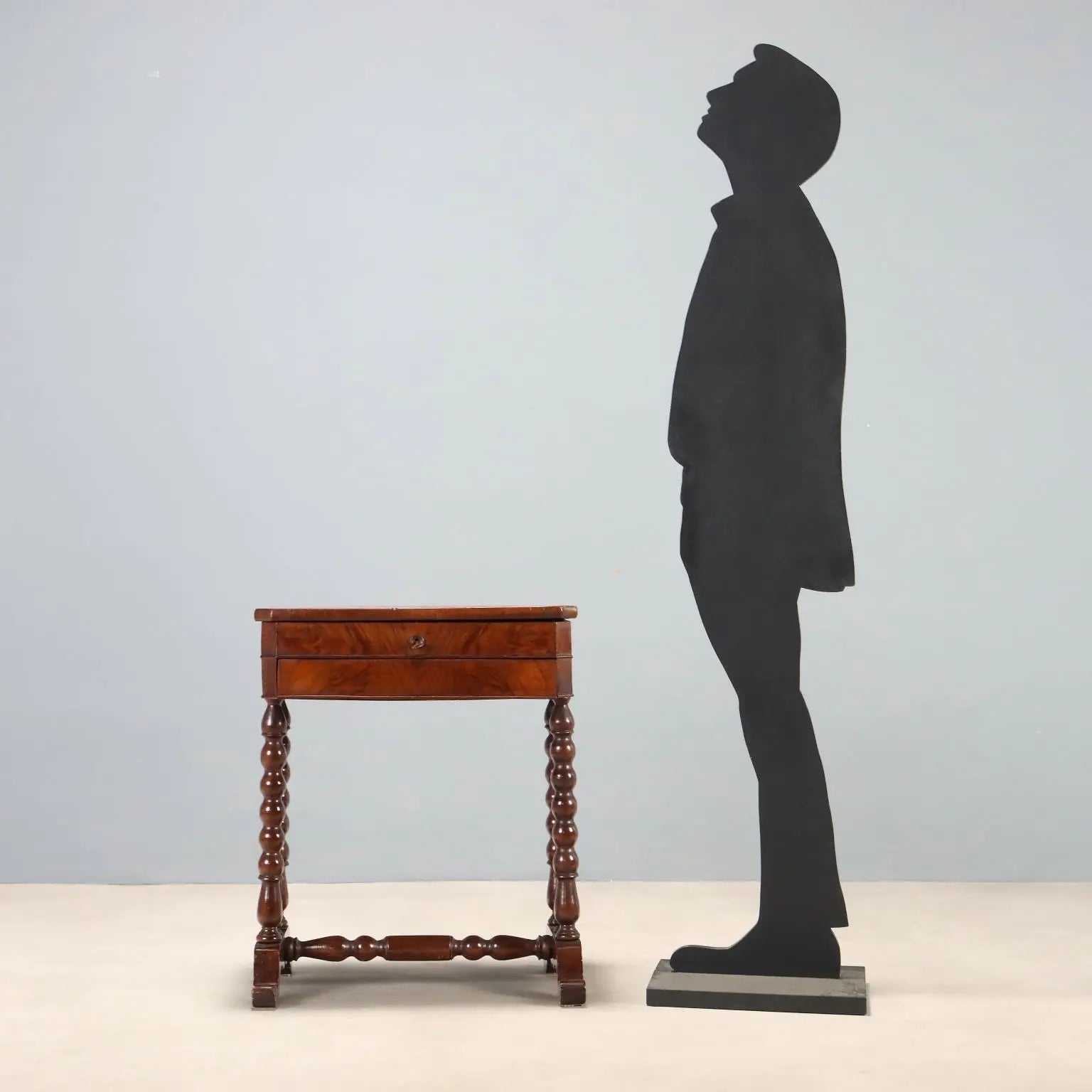 Luigi Filippo Walnut Table Mid-19th Century