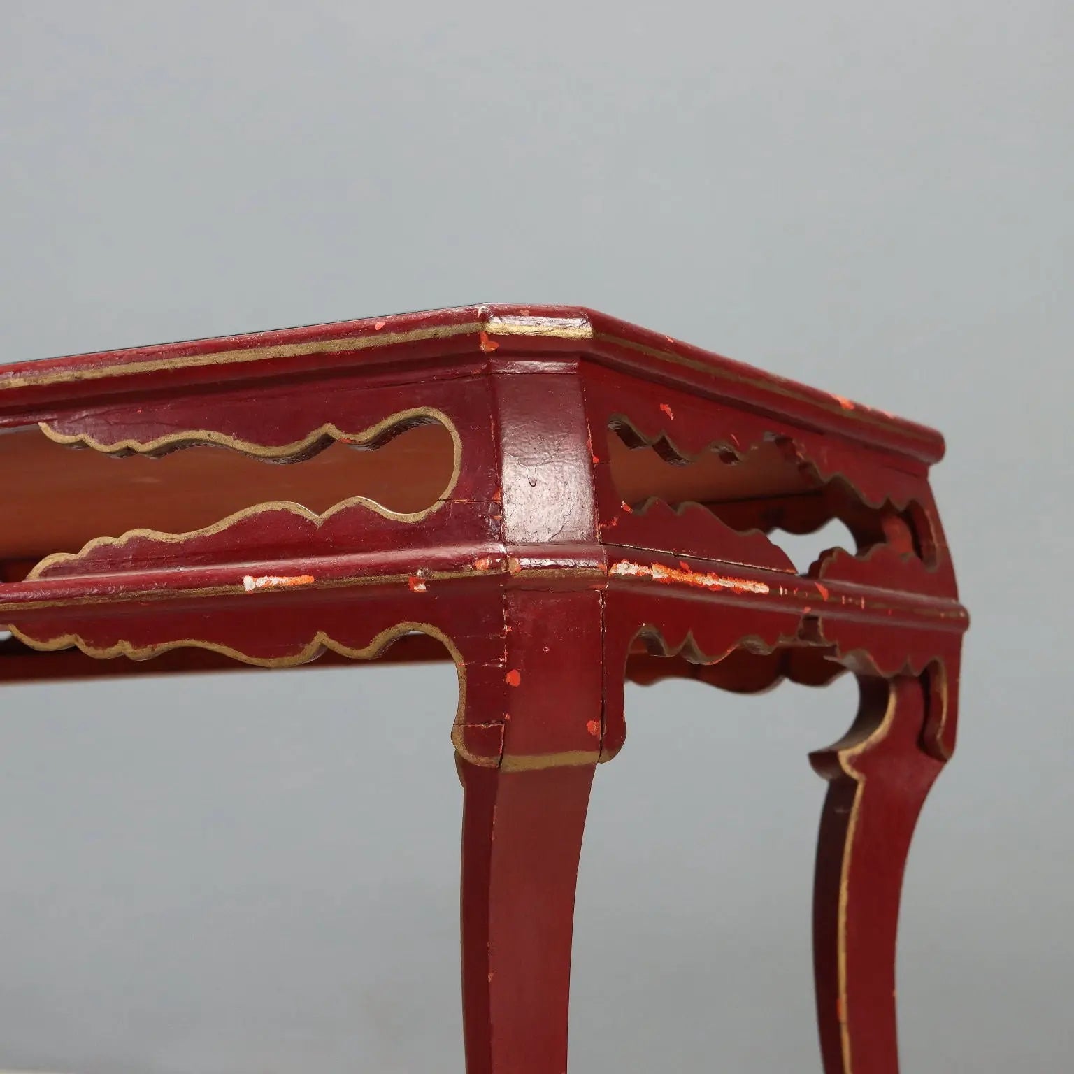 Chinoiserie Lacquered Wood Table - China 19th Century