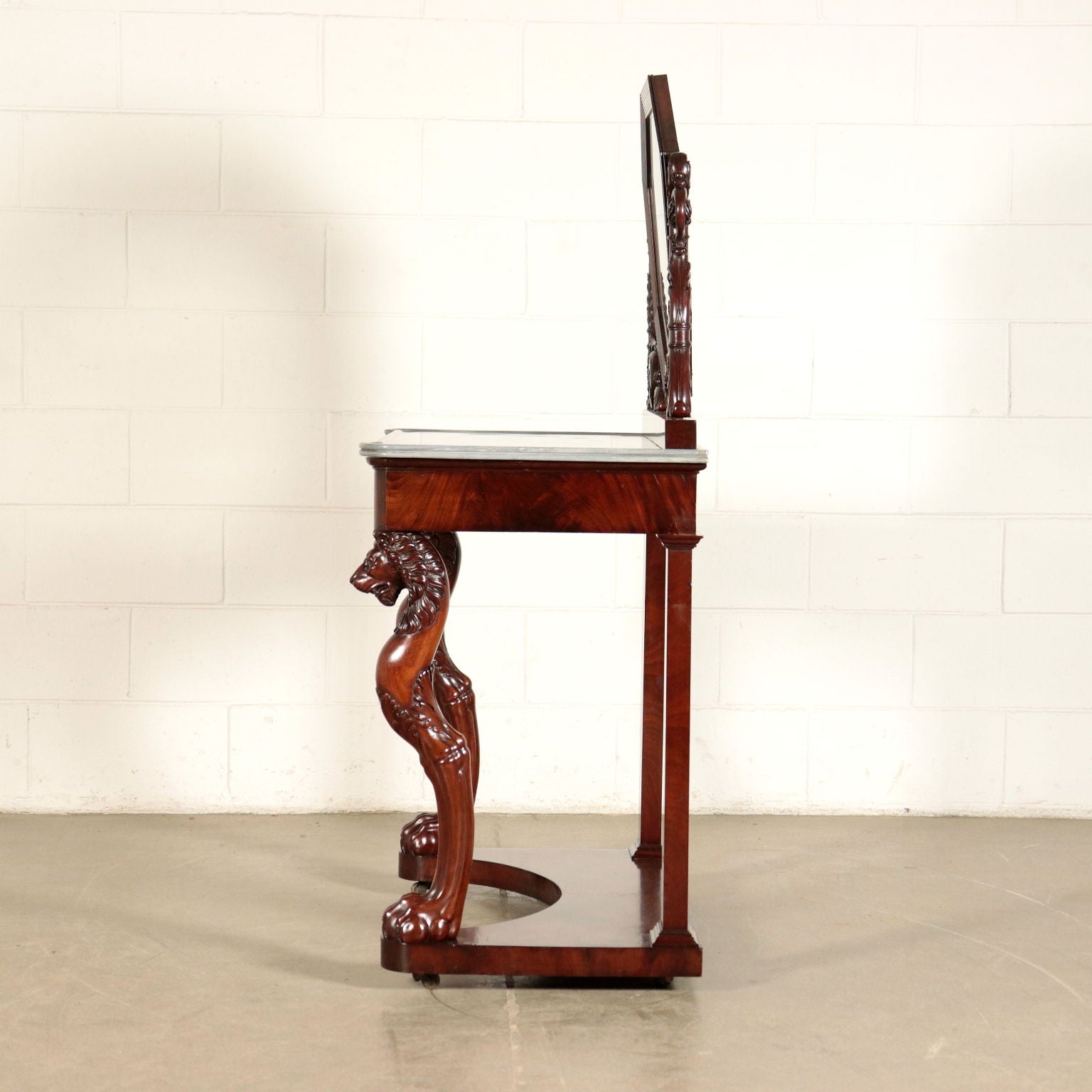  | Antiques  Consoles