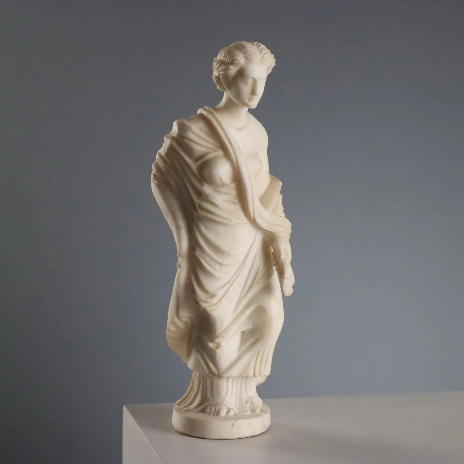 Sculpture of a Roman Matron White Marble Italy 19th Century | Art | Antique Art