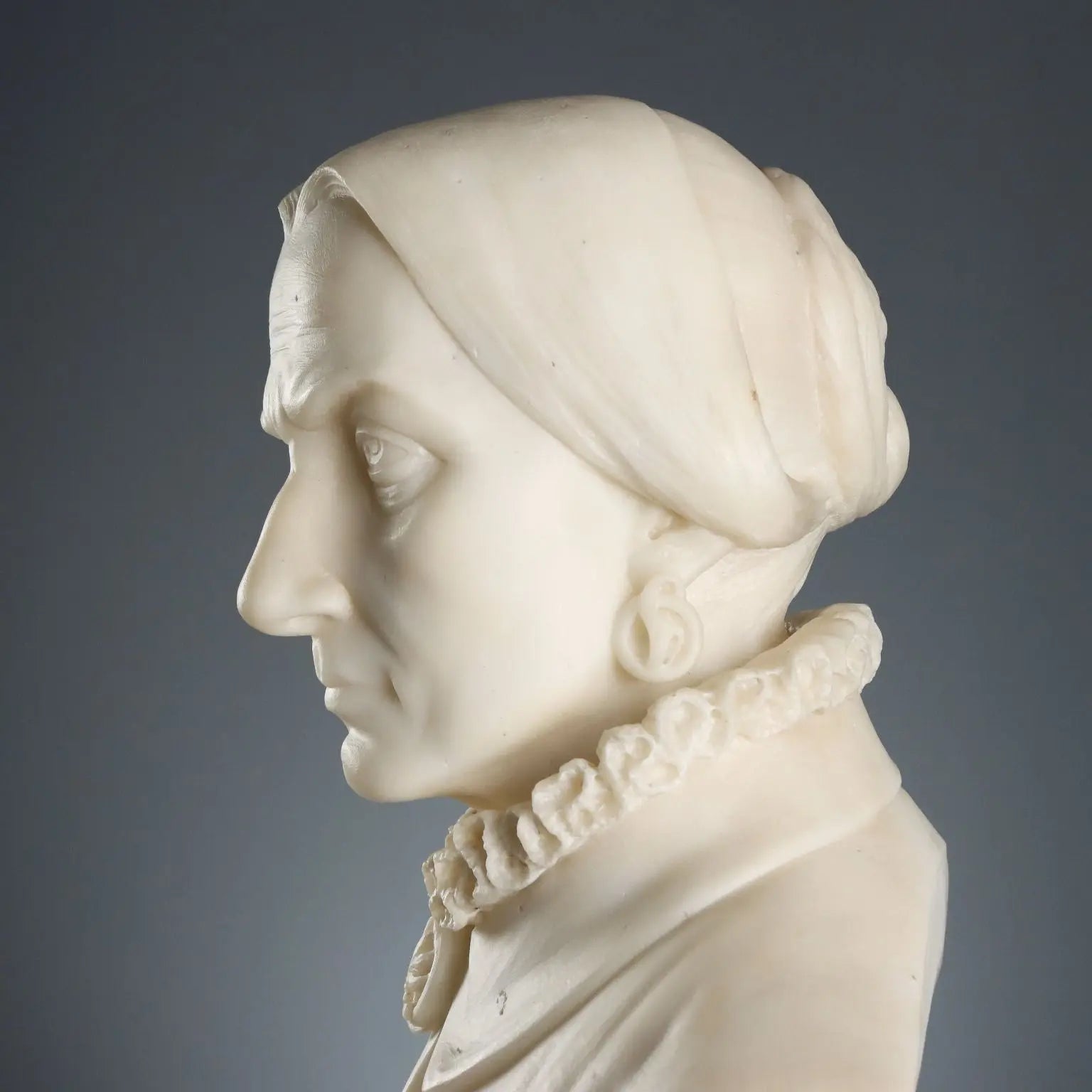 Antique Bust of a Noble Lady White Marble Italy XIX Century