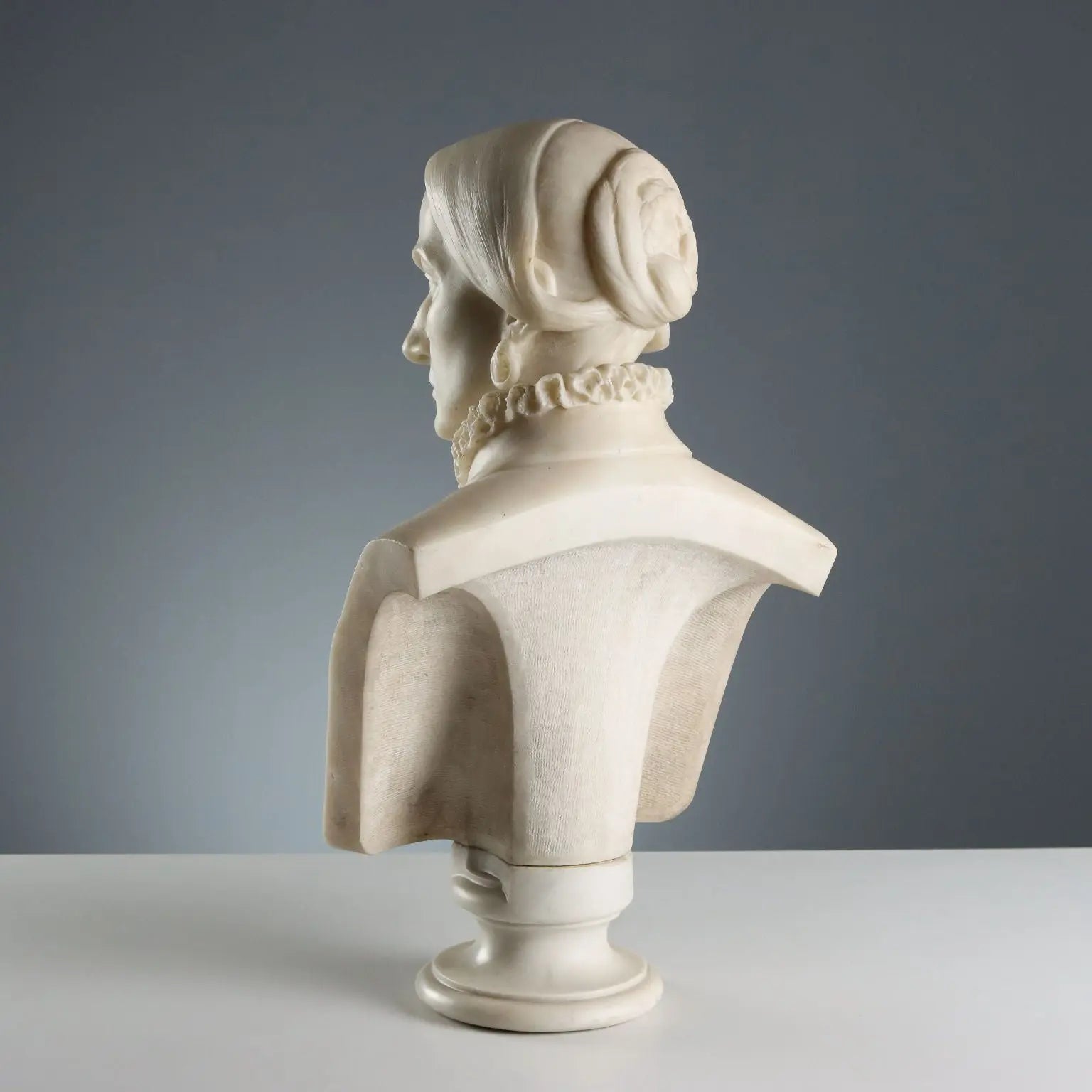 Antique Bust of a Noble Lady White Marble Italy XIX Century