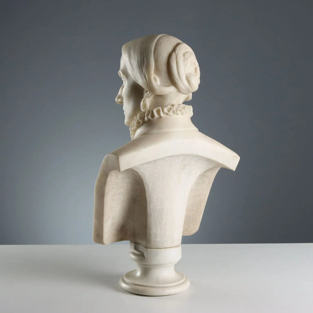 Antique Bust of a Noble Lady White Marble Italy XIX Century
