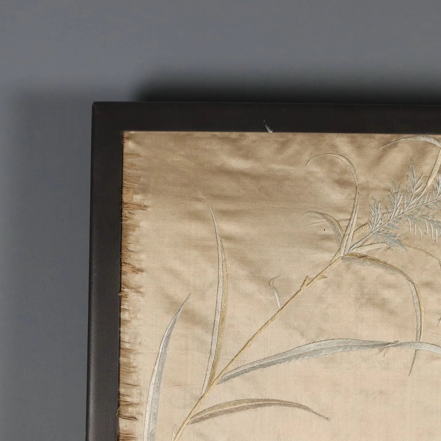 Great Antique Room Divider Coloured and Embroidered Silk XIX Century