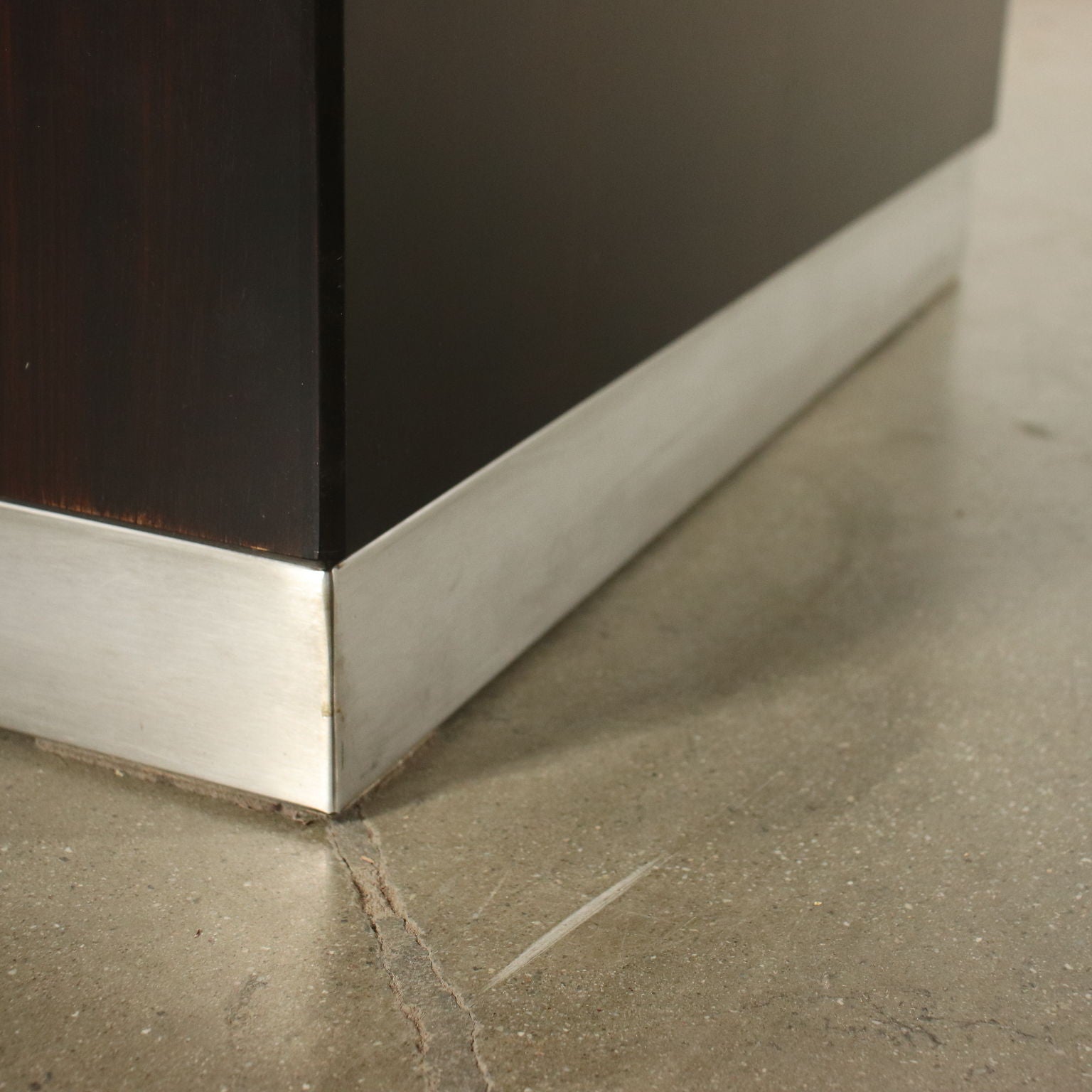 Vintage Corner Cabinet Exotic Wood Veneer Italy 1960s-1970s | Modernism  Complements