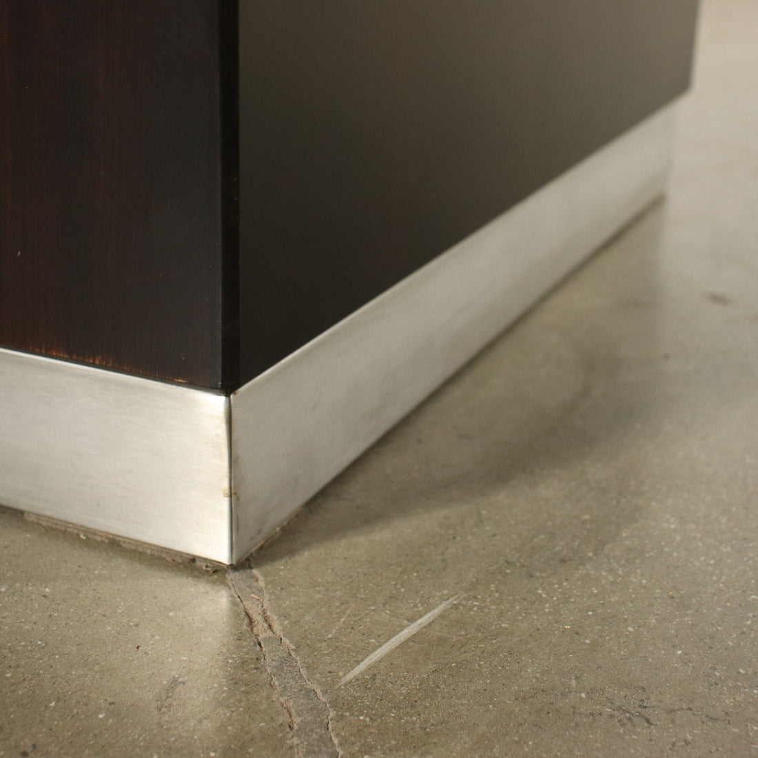 Vintage Corner Cabinet Exotic Wood Veneer Italy 1960s-1970s | Modernism  Complements