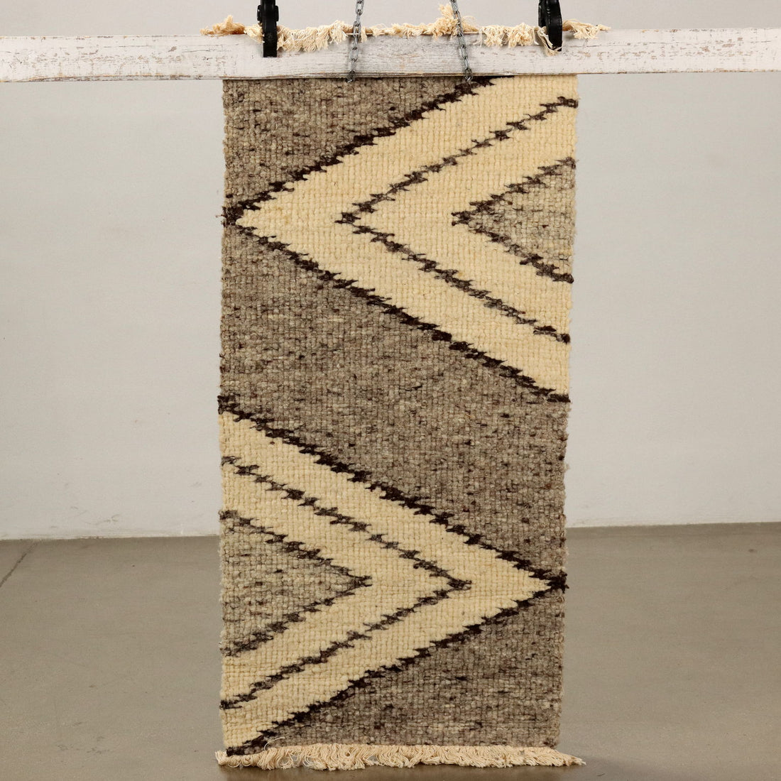 Vintage Carpet Wool Blend Italy XX Century - 51 x 24 in | Modernism  Complements