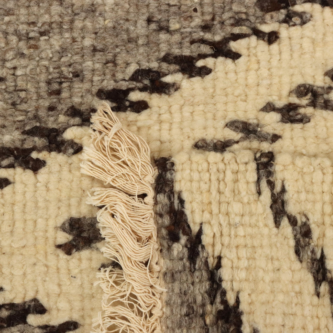 Vintage Carpet Wool Blend Italy XX Century - 51 x 24 in | Modernism  Complements