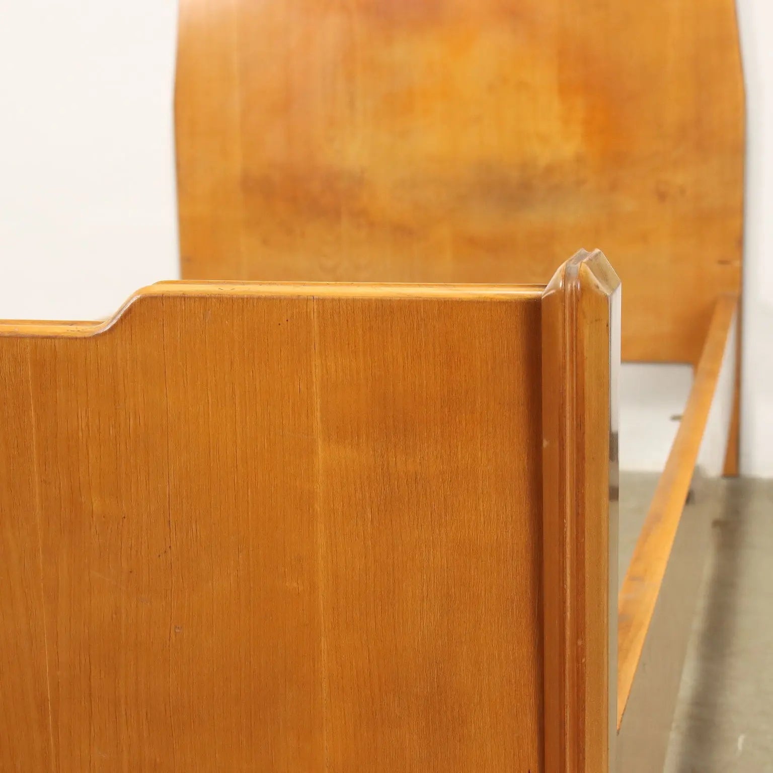 Vintage Single Bed Ash Veneered Wood Italy 1950s | Modernism | Complements
