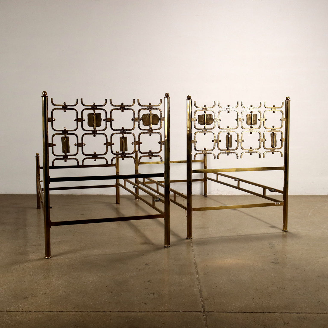  | Modernism  Complements