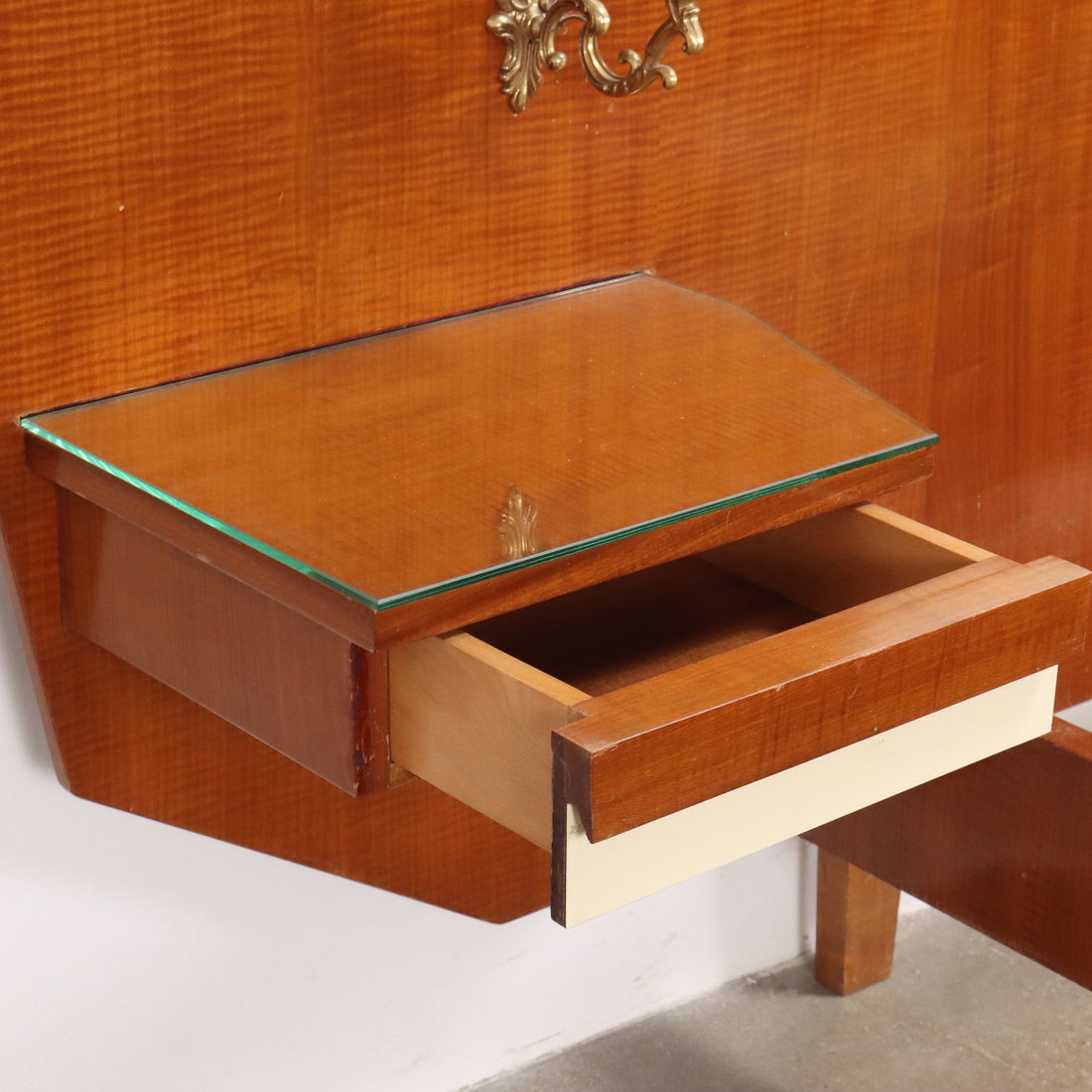  | Modernism  Complements