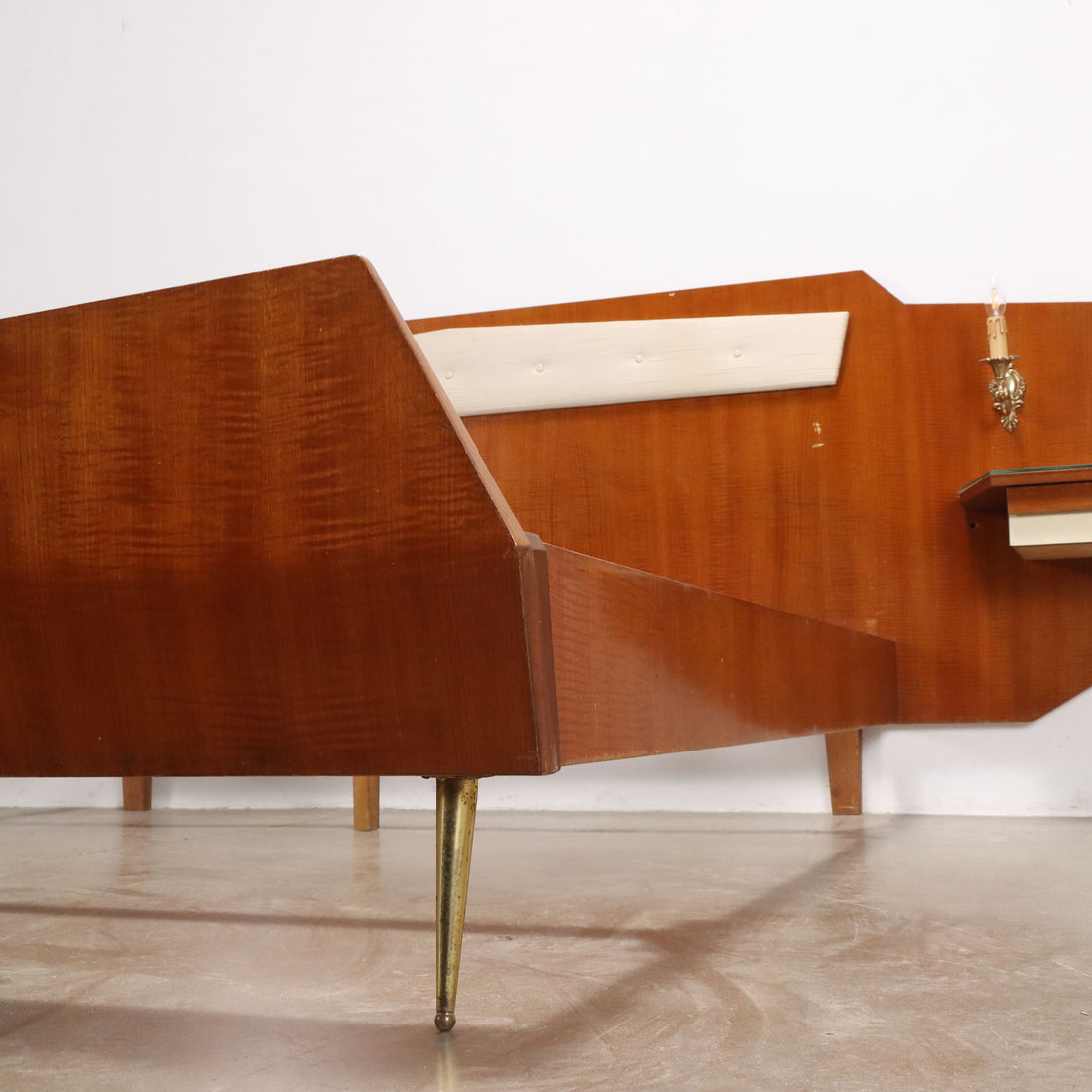  | Modernism  Complements