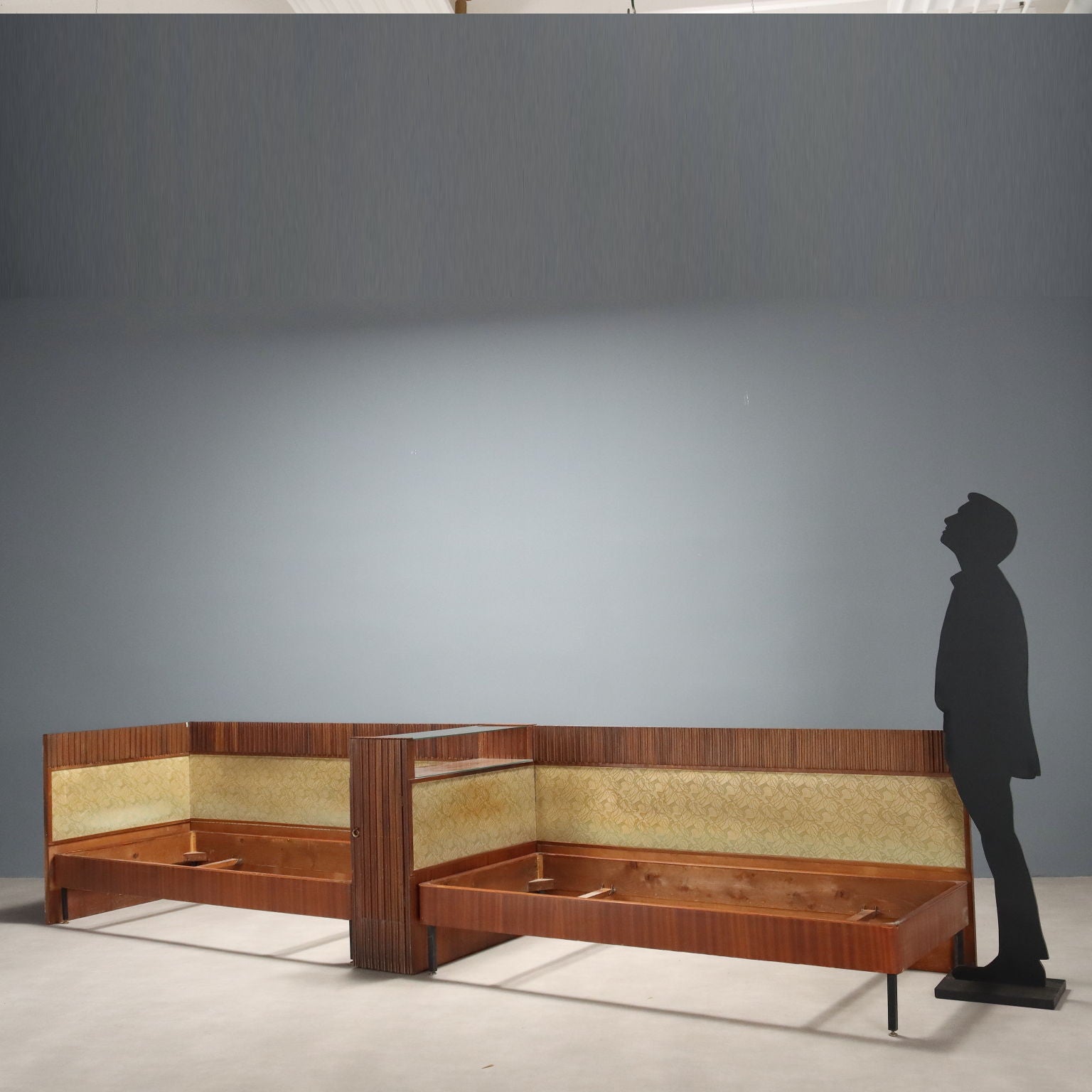  | Modernism  Complements