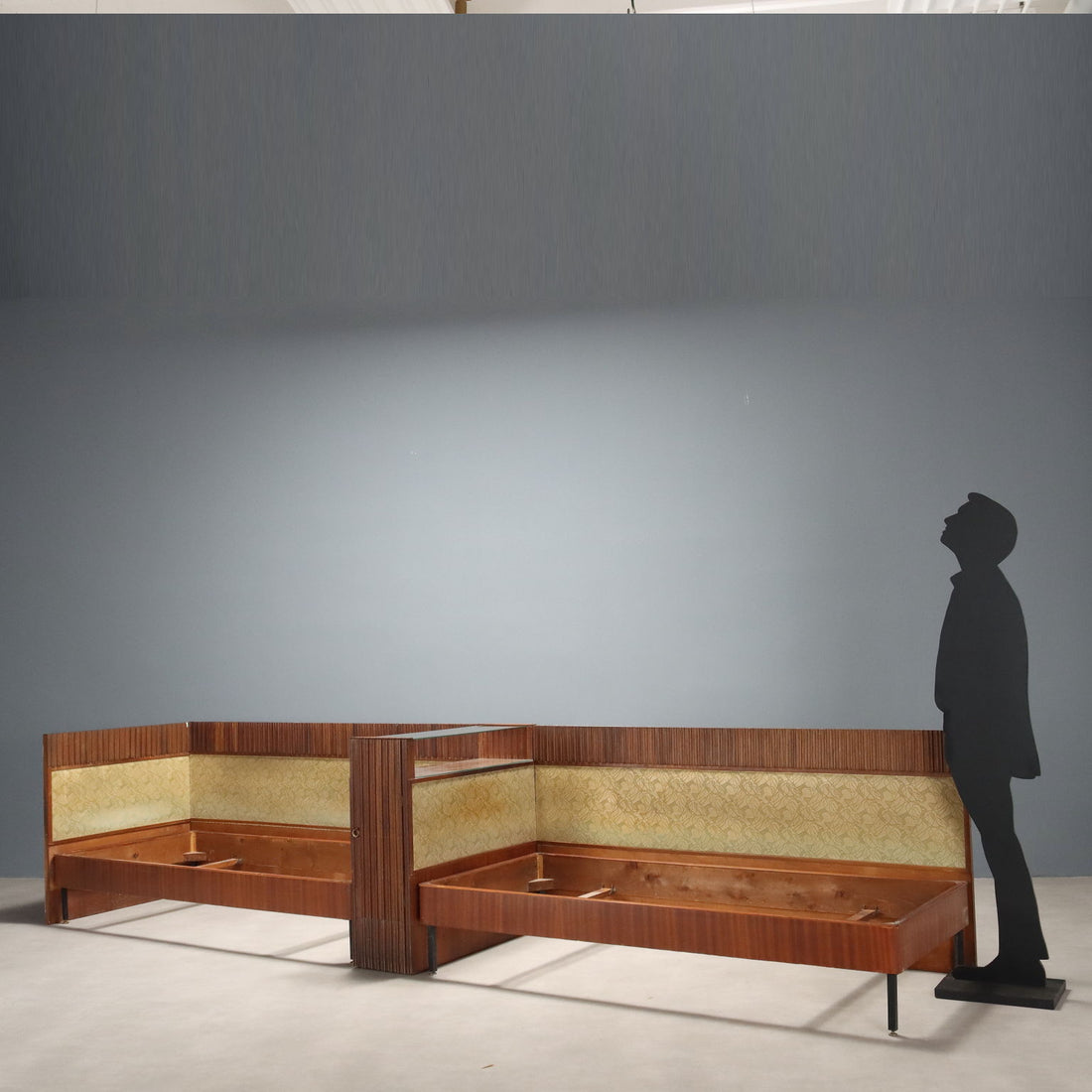  | Modernism  Complements