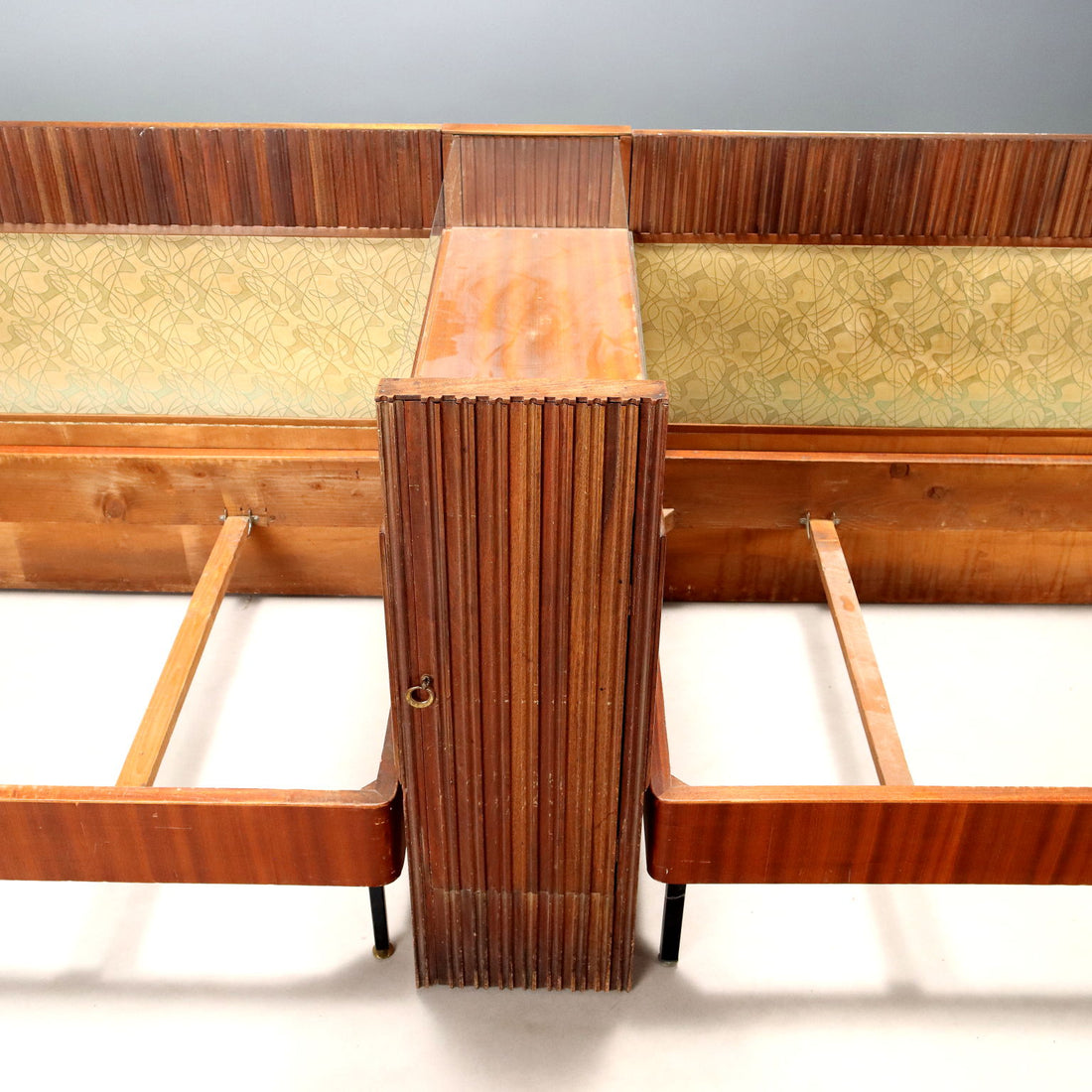  | Modernism  Complements