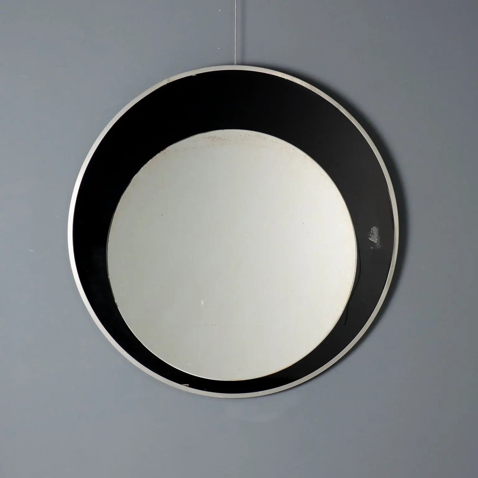 Vintage Mirror Design Round Shaped Italy 1960s-1970s | Modernism | Complements