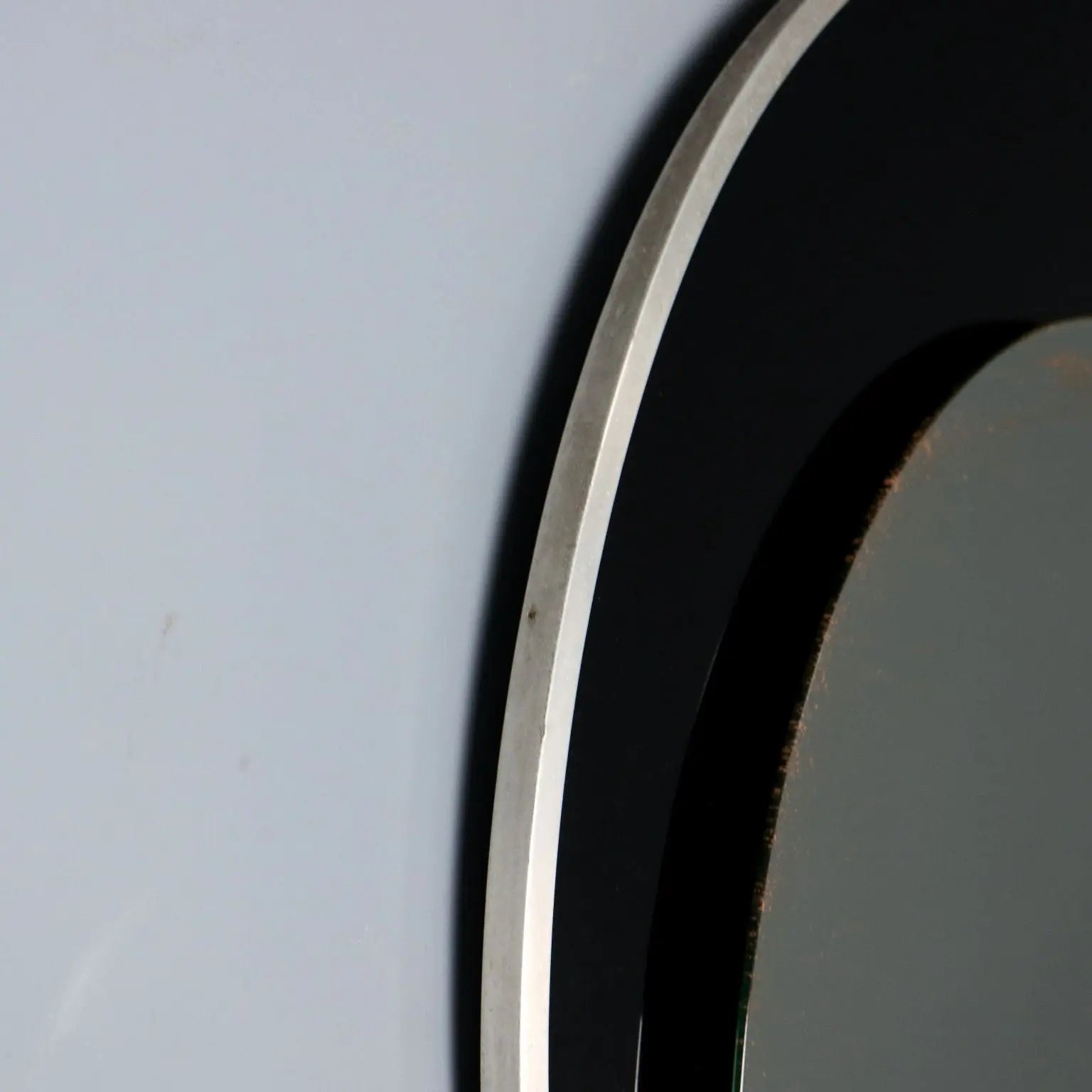 Vintage Mirror Design Round Shaped Italy 1960s-1970s | Modernism | Complements