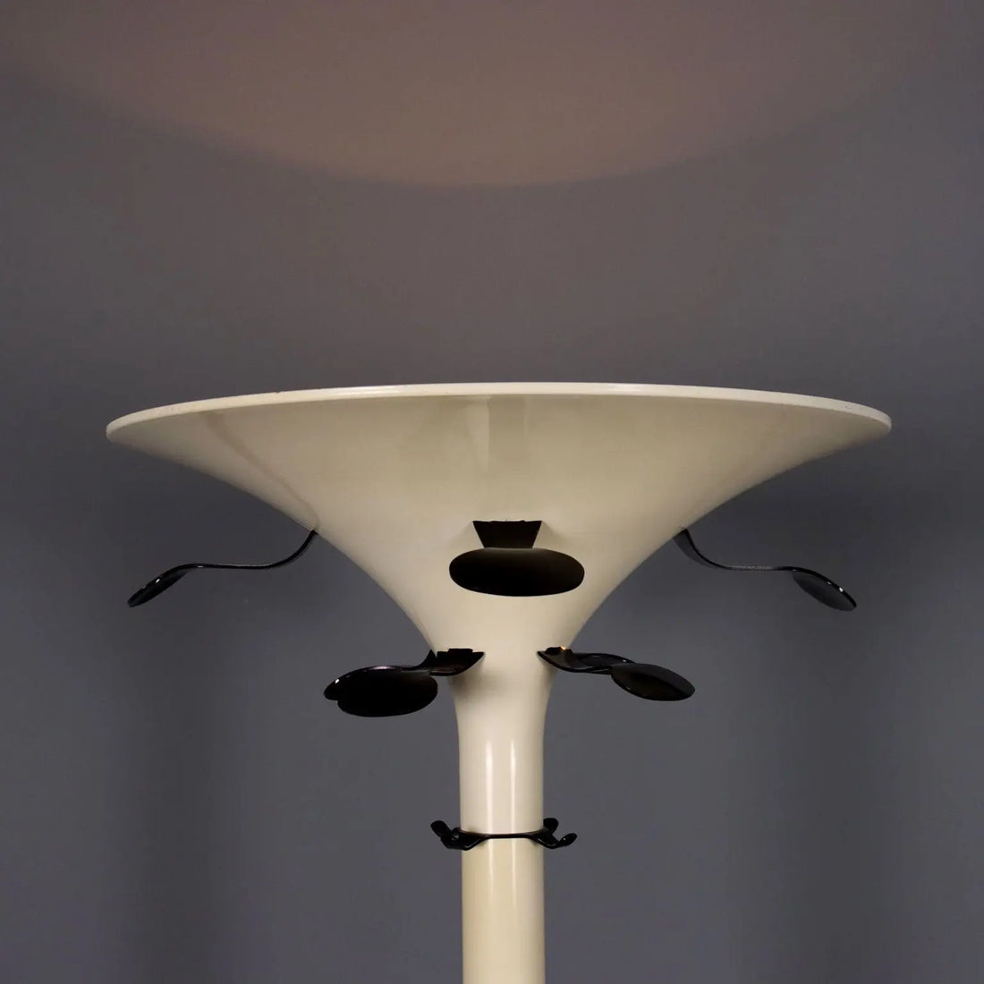 Kartell 4706 Lamp Vintage Design BBPR Plastic Italy 1970s | Modernism | Complements