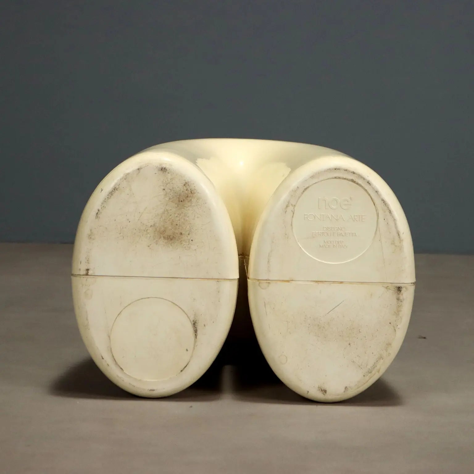 Vintage Umbrella Stand FontanaArte Noè Design Bertoli and Pajetta | Modernism | Complements