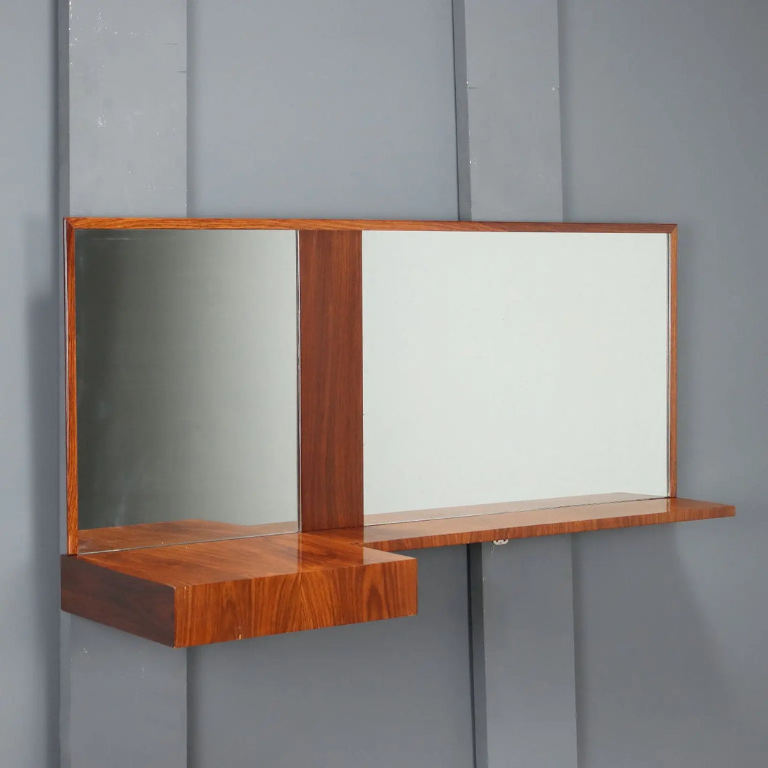 Vintage Dressing Table Exotic Wood Veneer Design Italy 1950s | Modernism | Complements