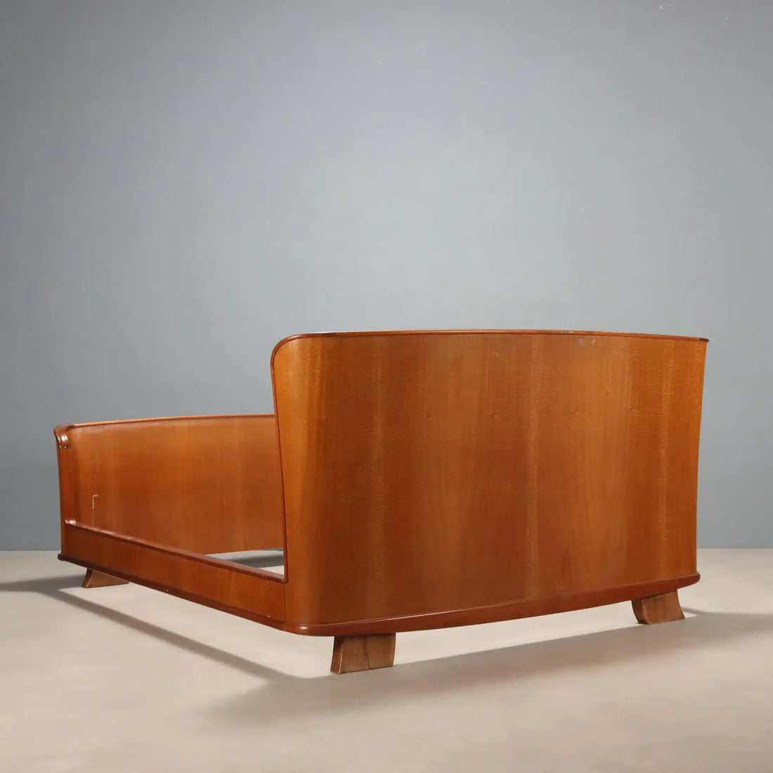 Vintage Double Bed Mahogany Veneer Design Italy 1950s | Modernism | Complements