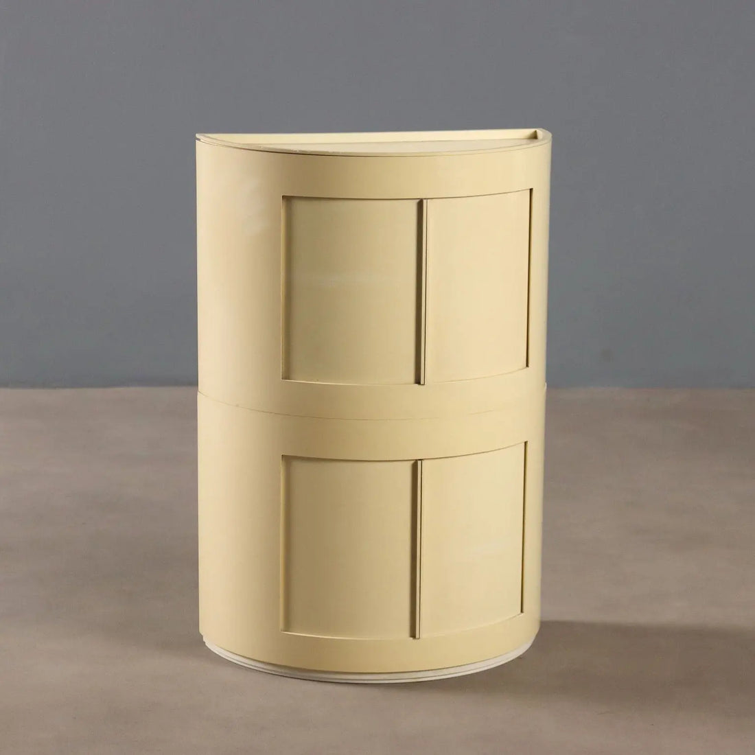 Bilumen Packo Container Vintage Plastic Design