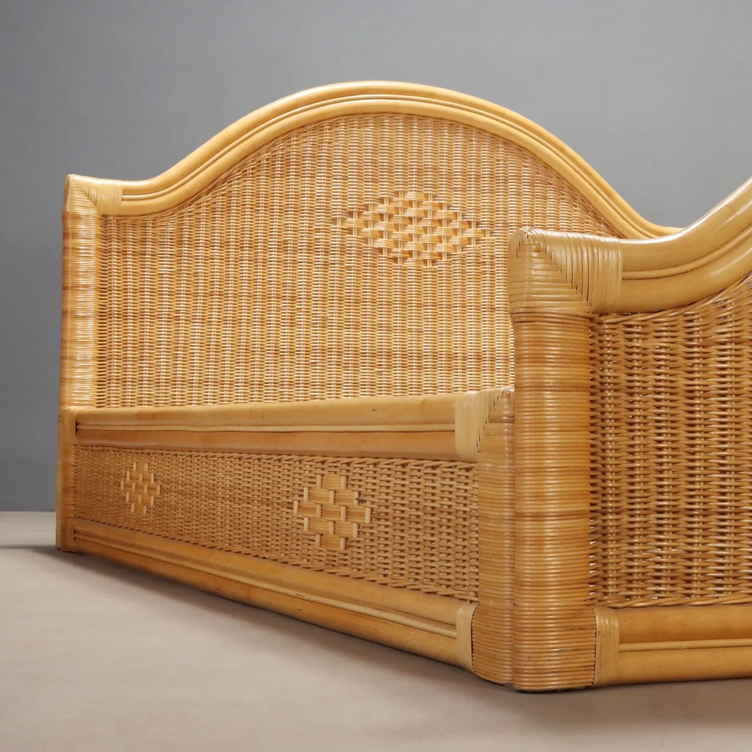 Vintage Double Bed Wicker Bamboo Design Italy 1980s
