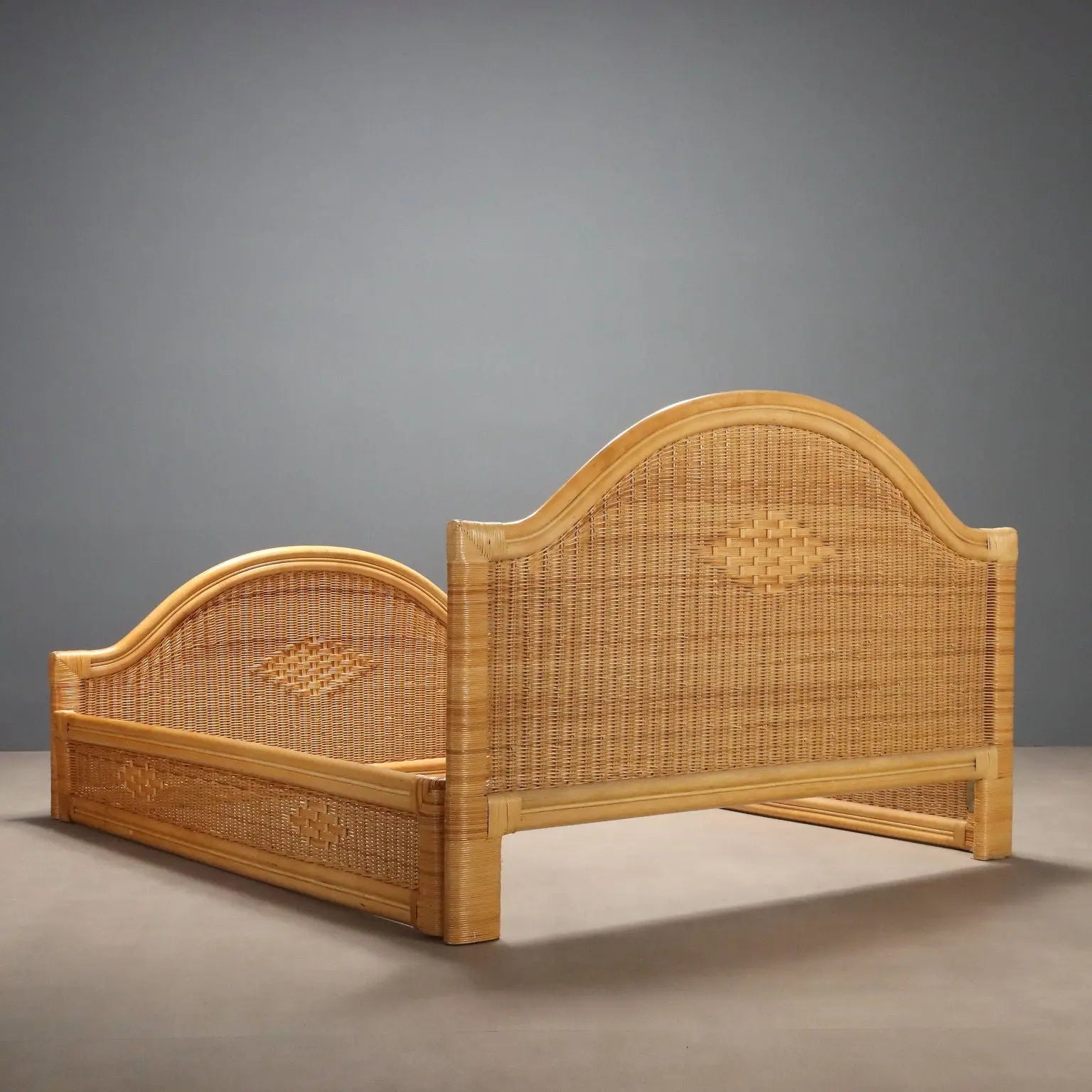 Vintage Double Bed Wicker Bamboo Design Italy 1980s