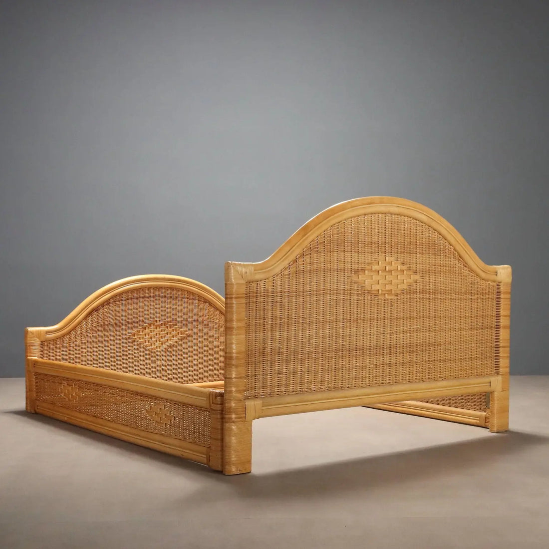 Vintage Double Bed Wicker Bamboo Design Italy 1980s